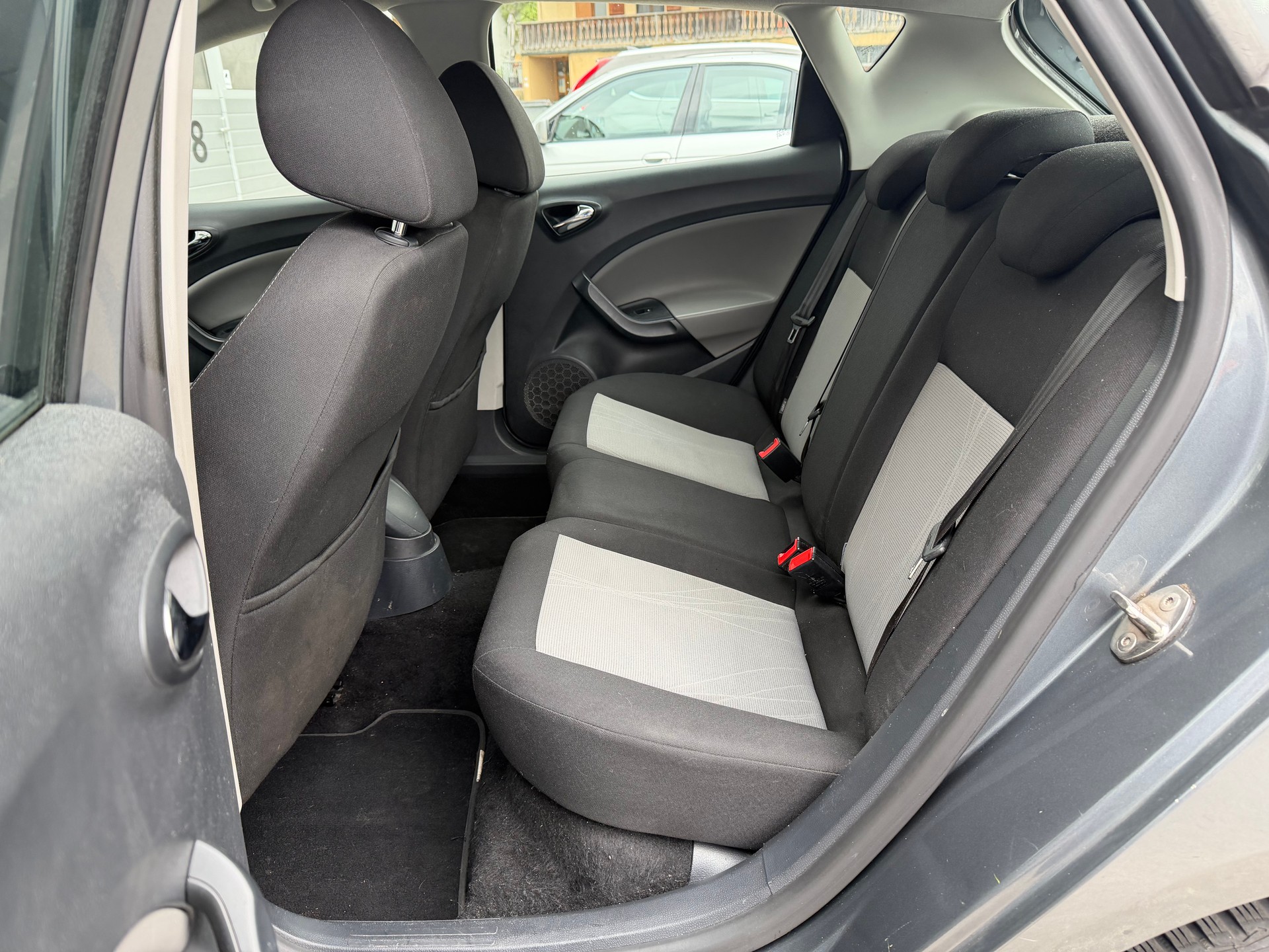 SEAT Ibiza 1.2 TSI Style-image-10