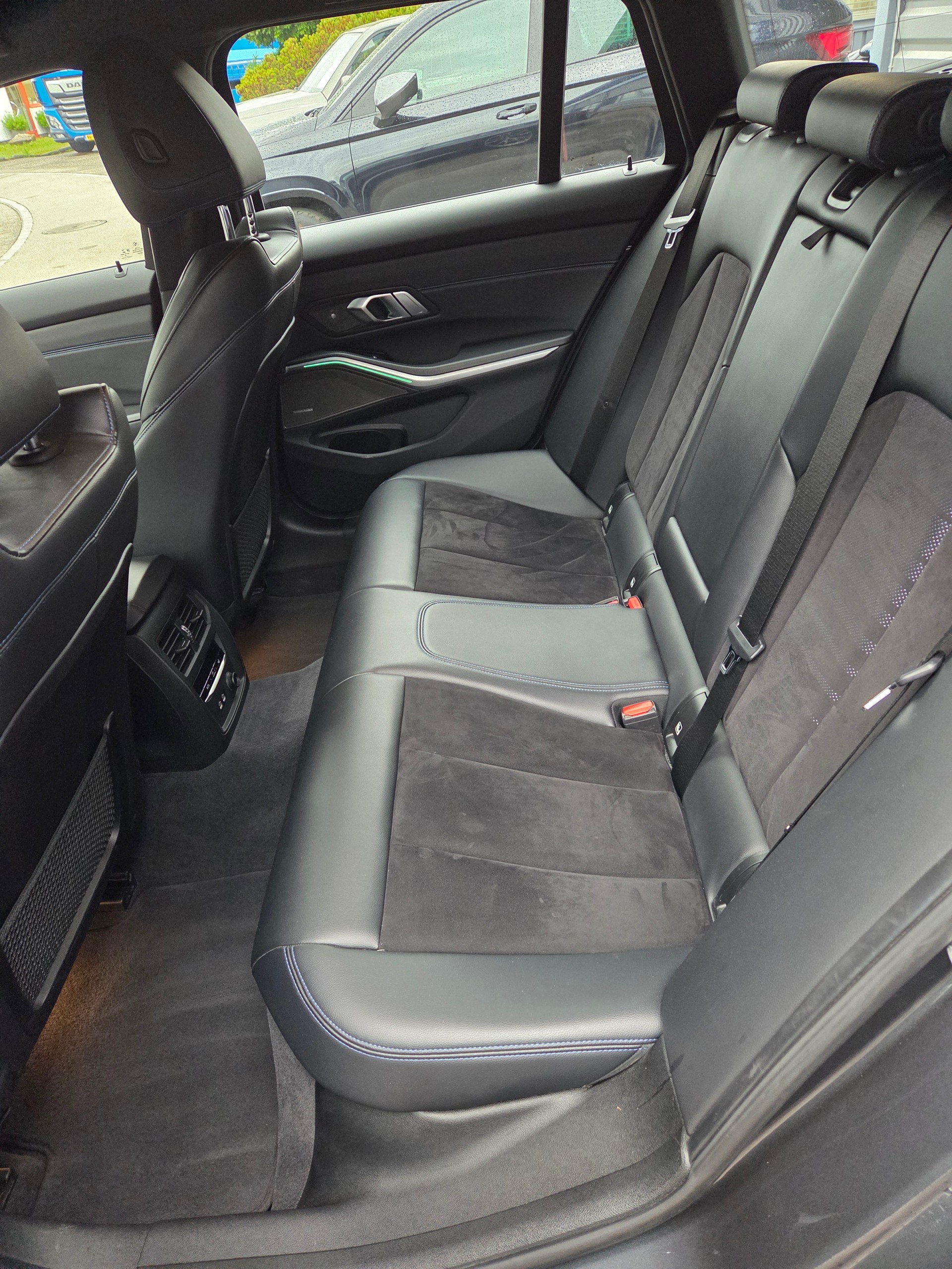 BMW M340i xDriveTouring Steptronic M Sport-image-9