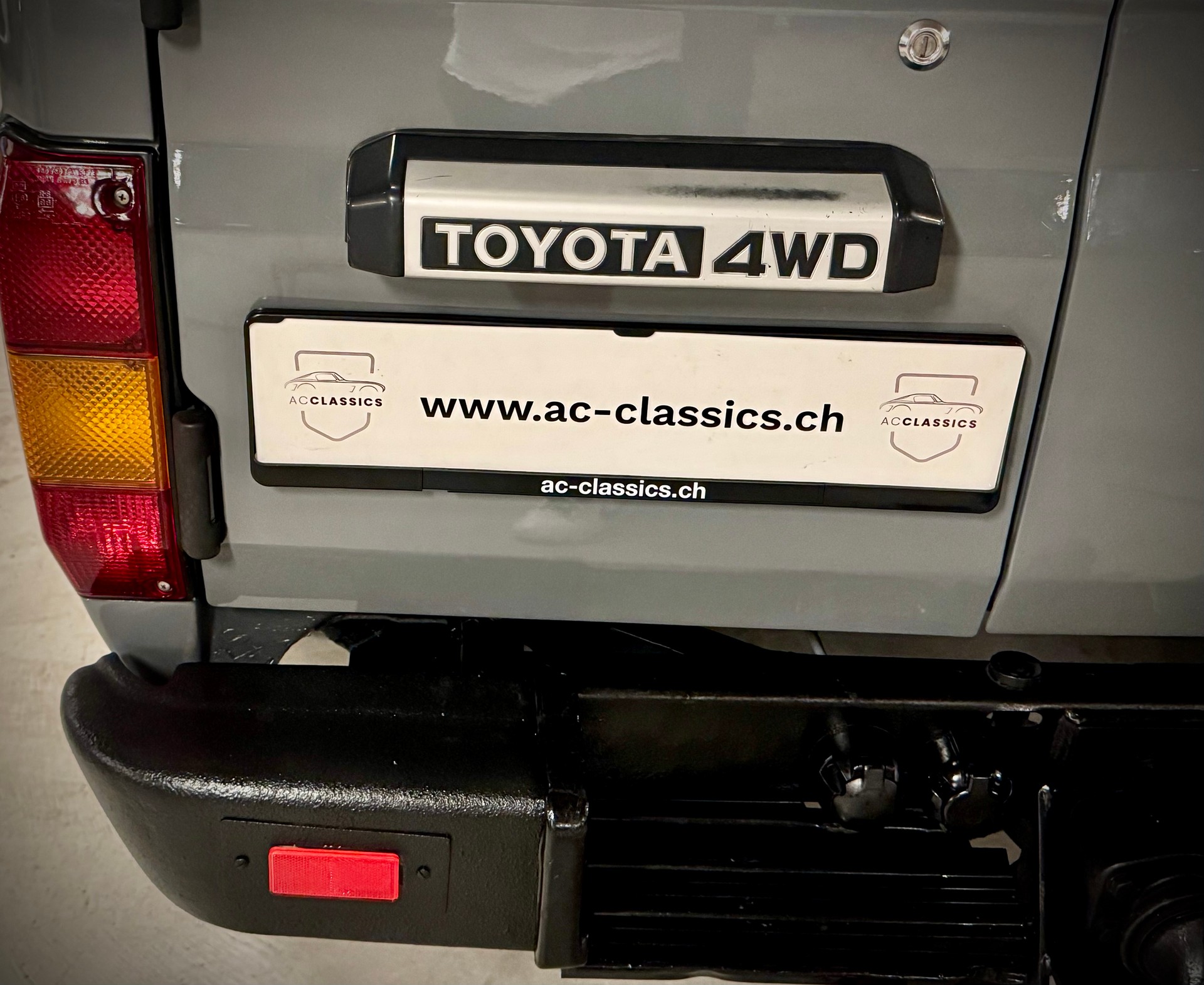 TOYOTA BJ 75 frisch restauriert-image-14