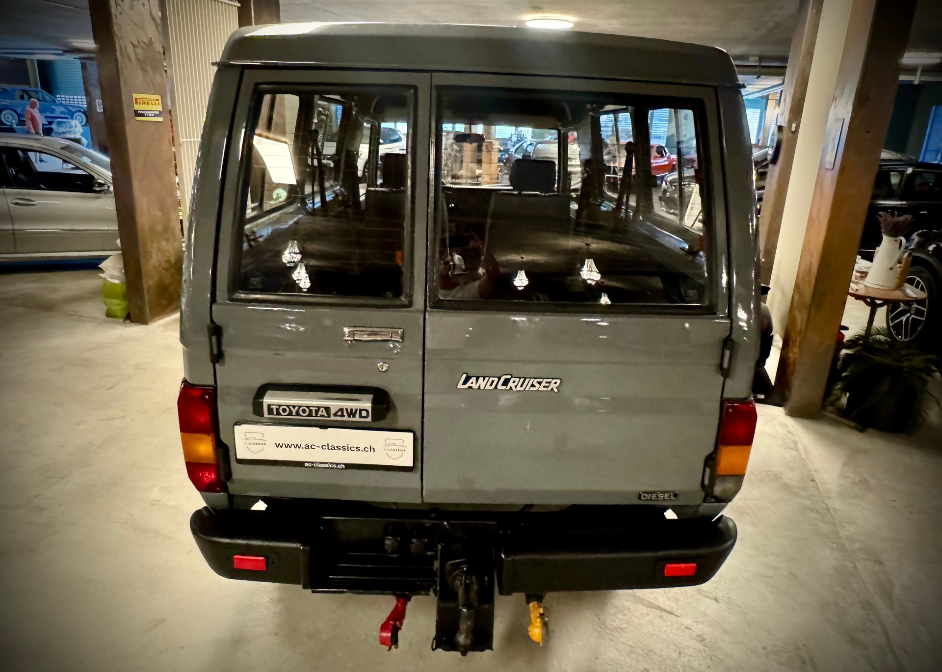 TOYOTA BJ 75 frisch restauriert-image-12