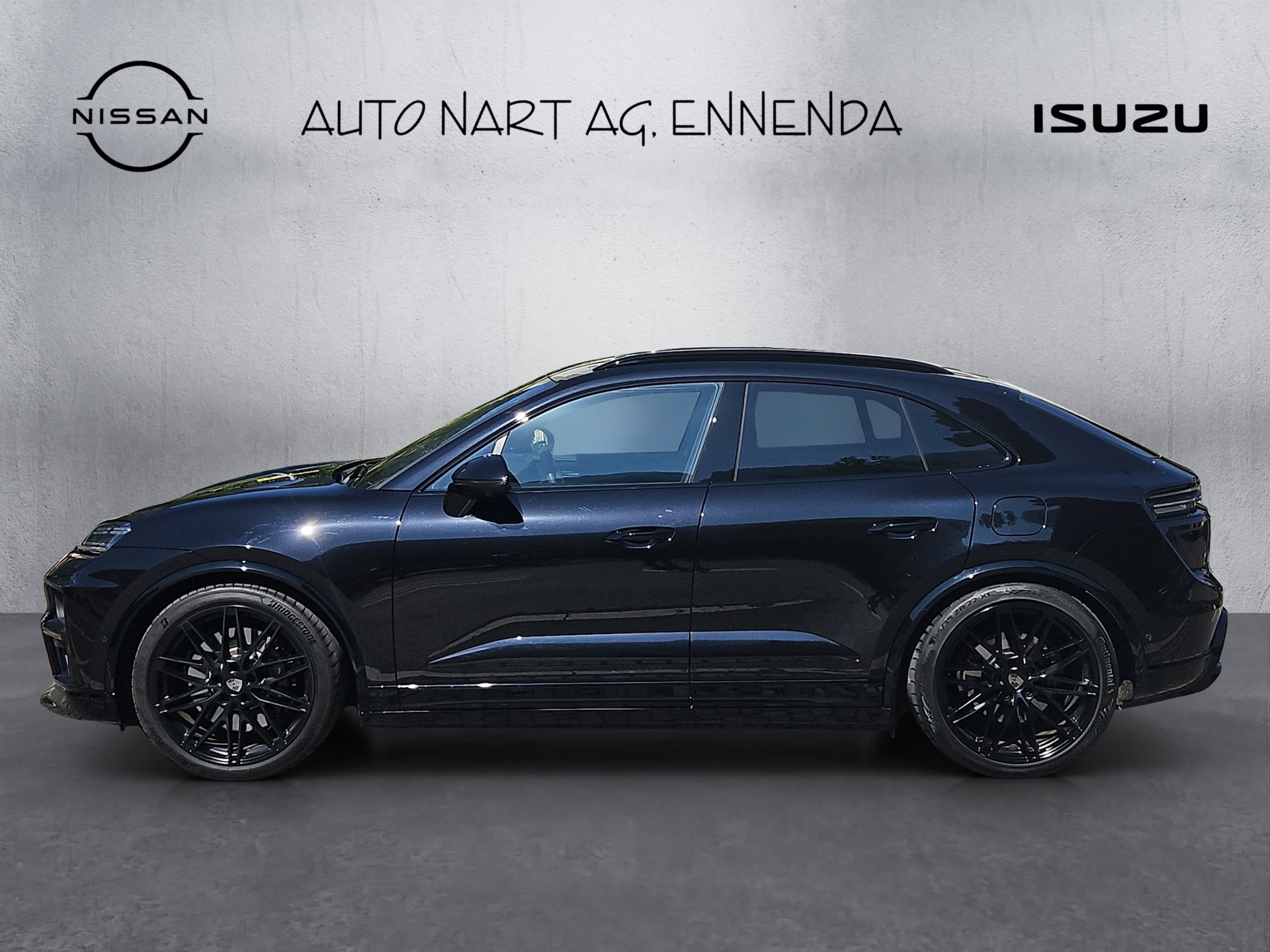 PORSCHE Macan Turbo 100kWh - 518km WLTP-showroom-element-1