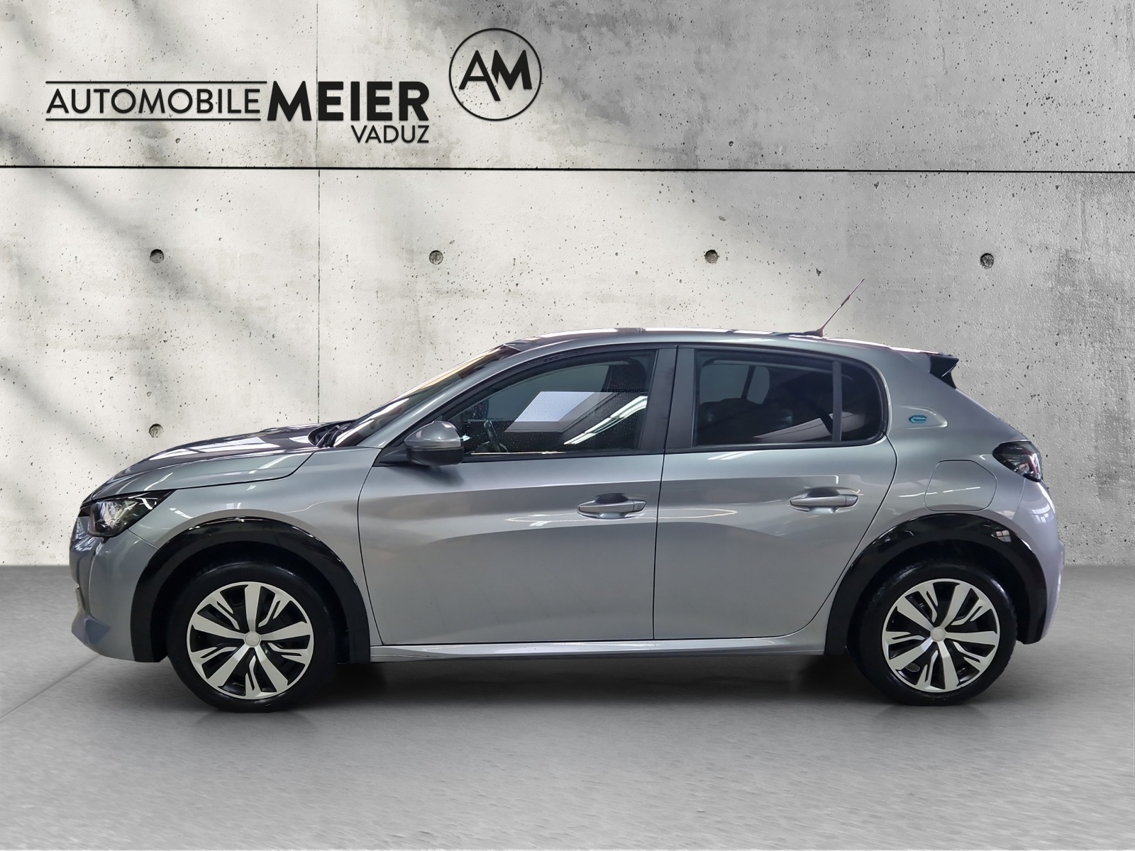 PEUGEOT 208 e-Active-showroom-element-3