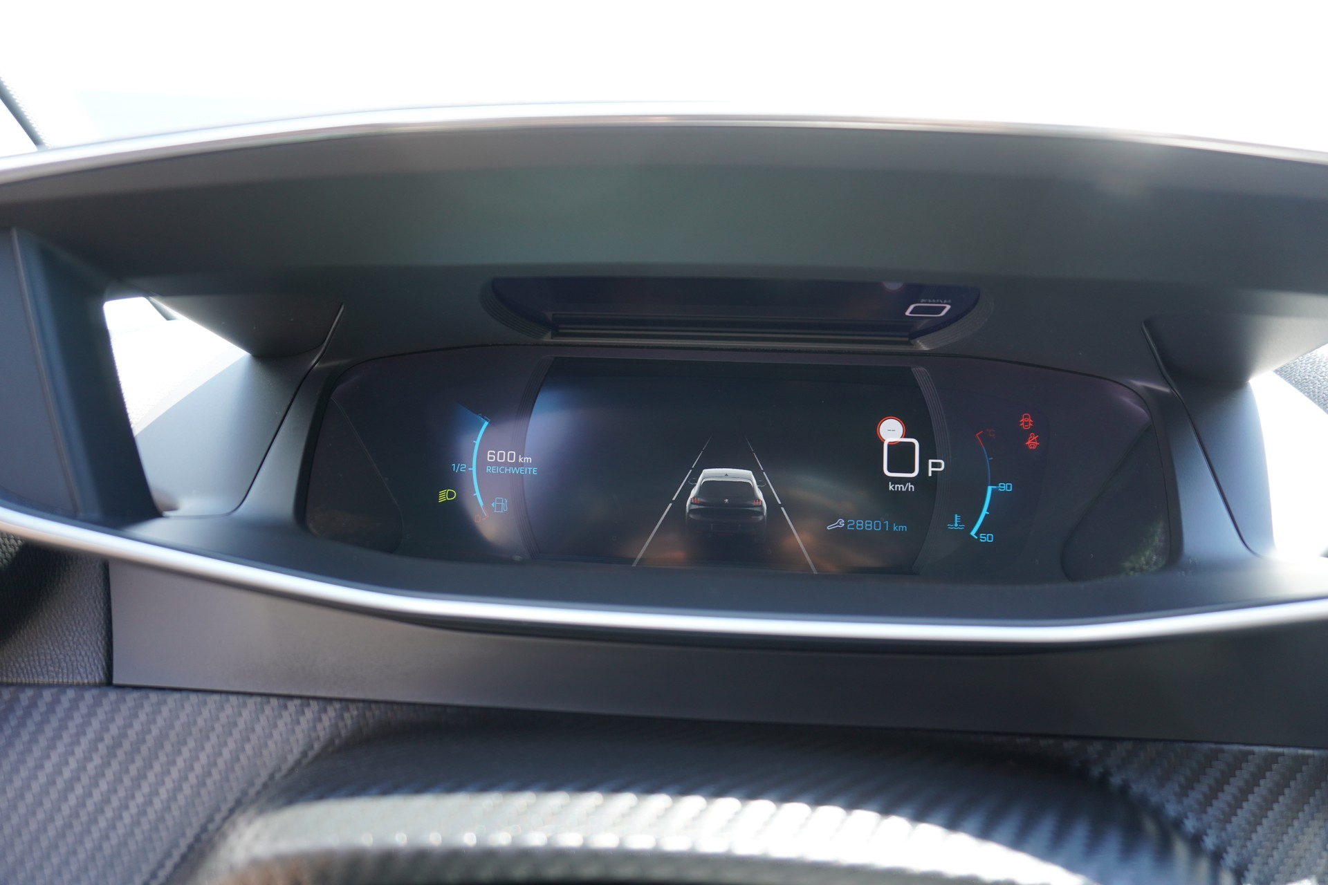 PEUGEOT 208 1.2 PureTech Allure Pack EAT8-image-15