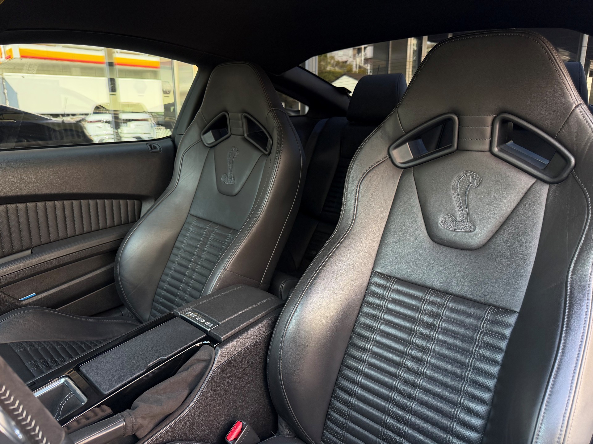 FORD Shelby GT 500 SVT-image-8
