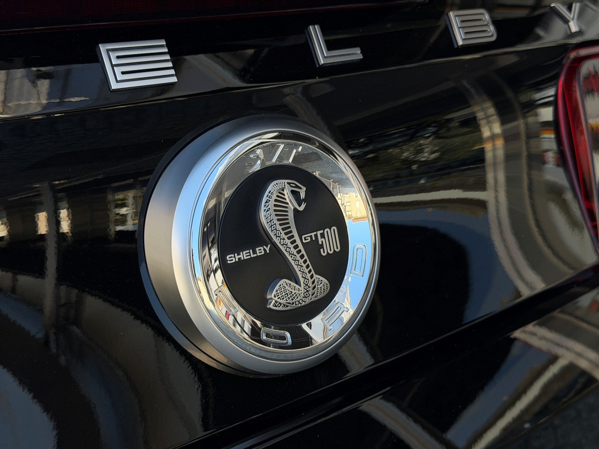 FORD Shelby GT 500 SVT-image-5