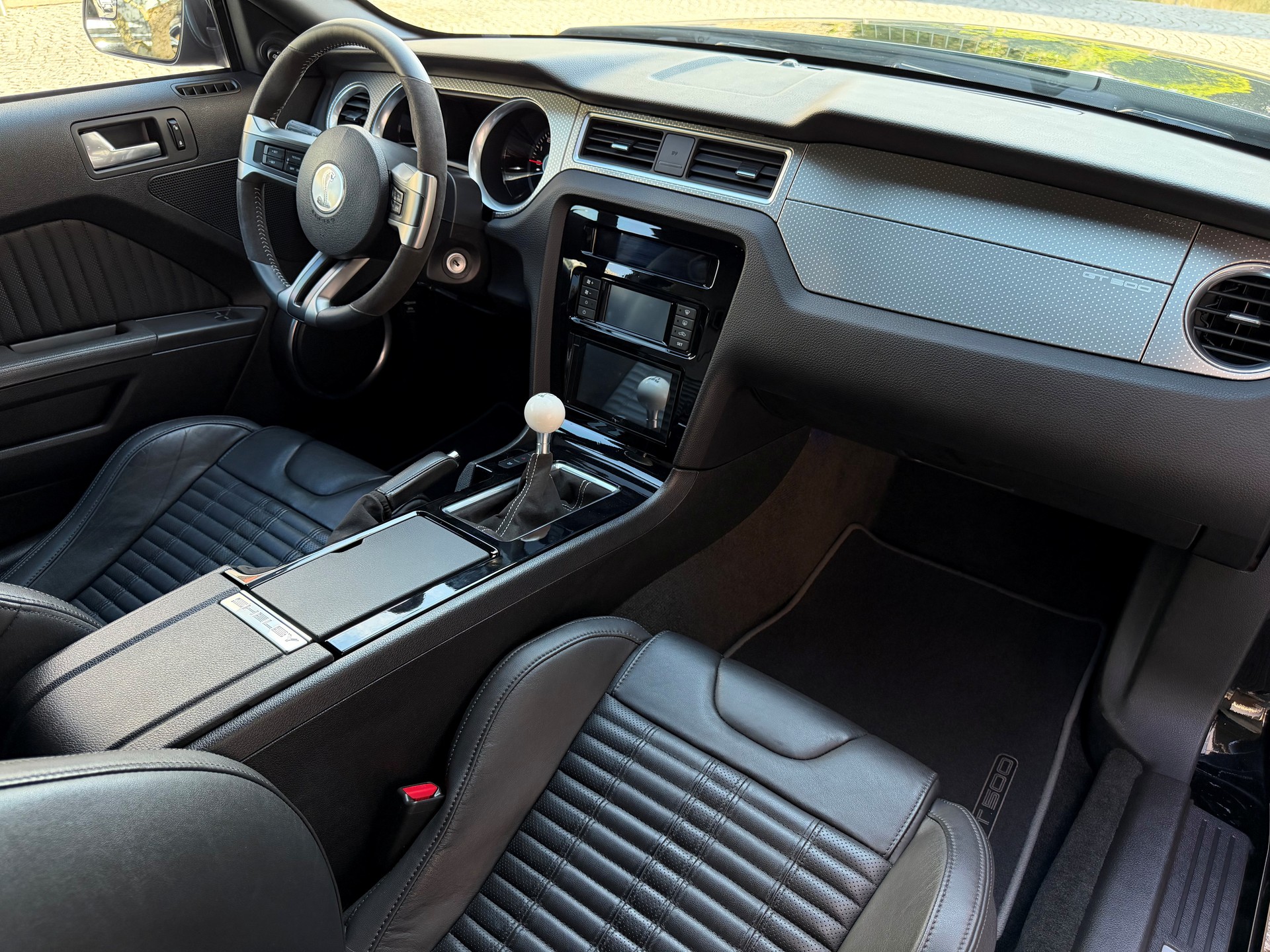 FORD Shelby GT 500 SVT-image-10