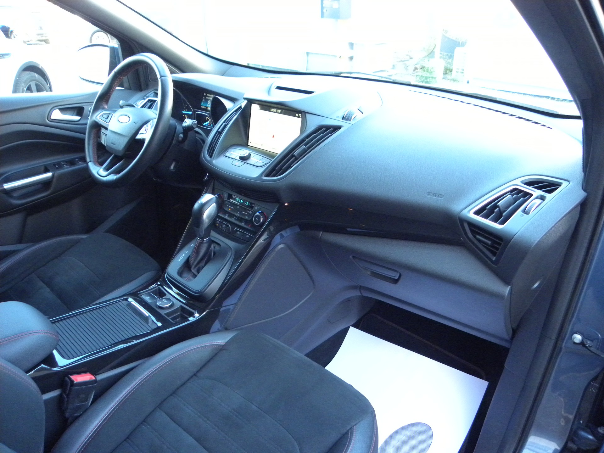 FORD Kuga 2.0 TDCi ST Line High 4WD PowerShift-image-7