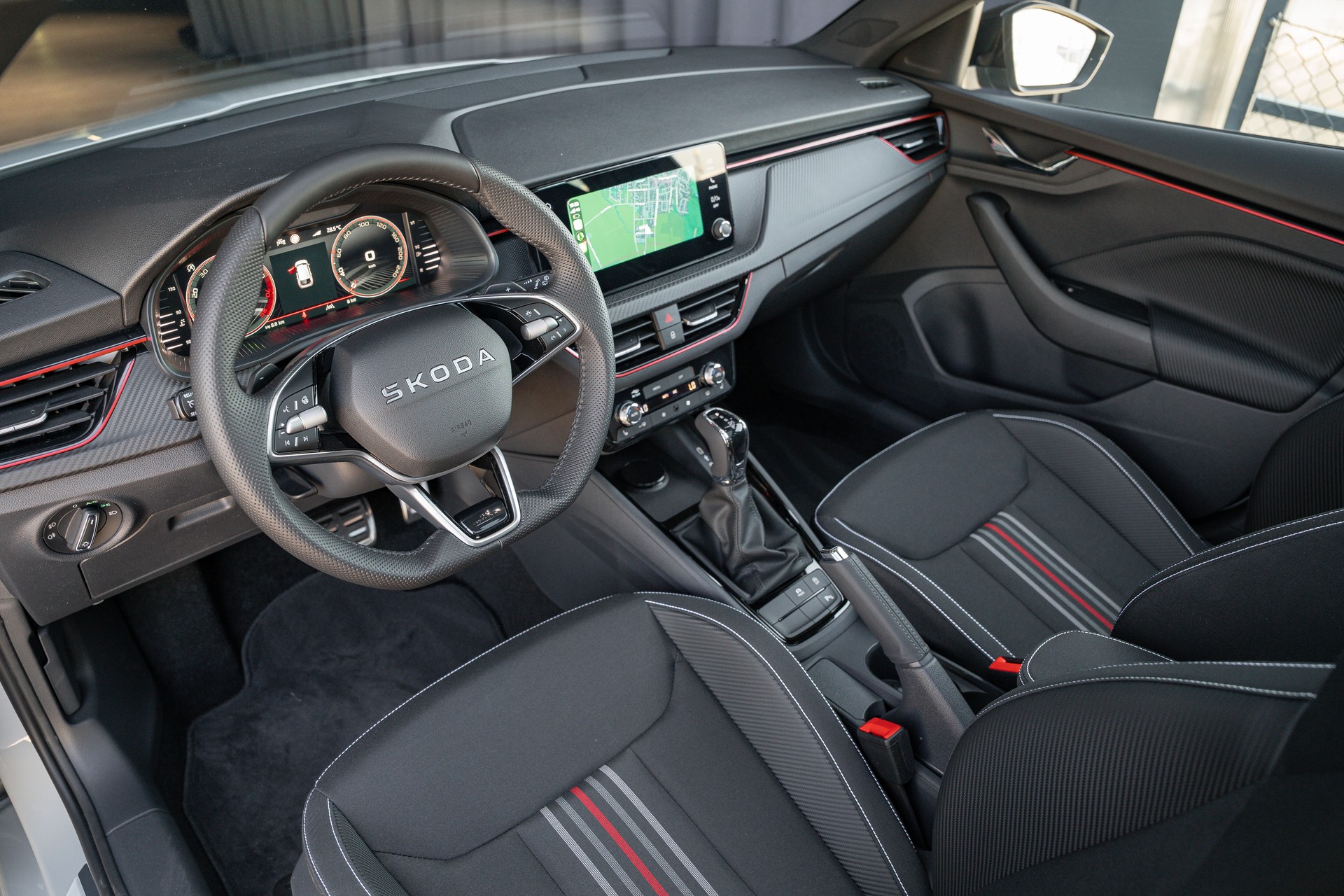 SKODA Scala 1.5 TSI Monte Carlo DSG-image-12