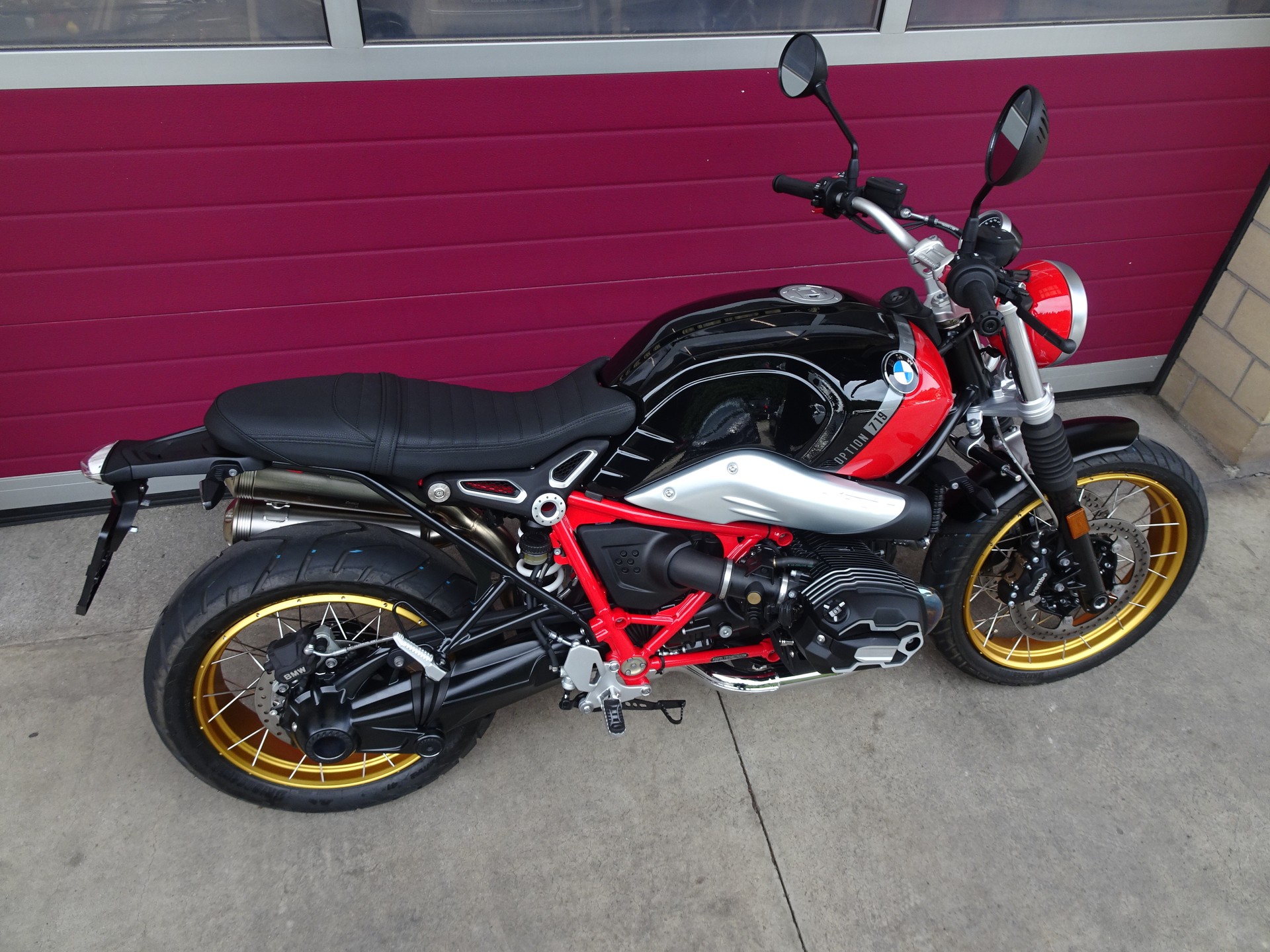 BMW R nineT Scrambler-image-14