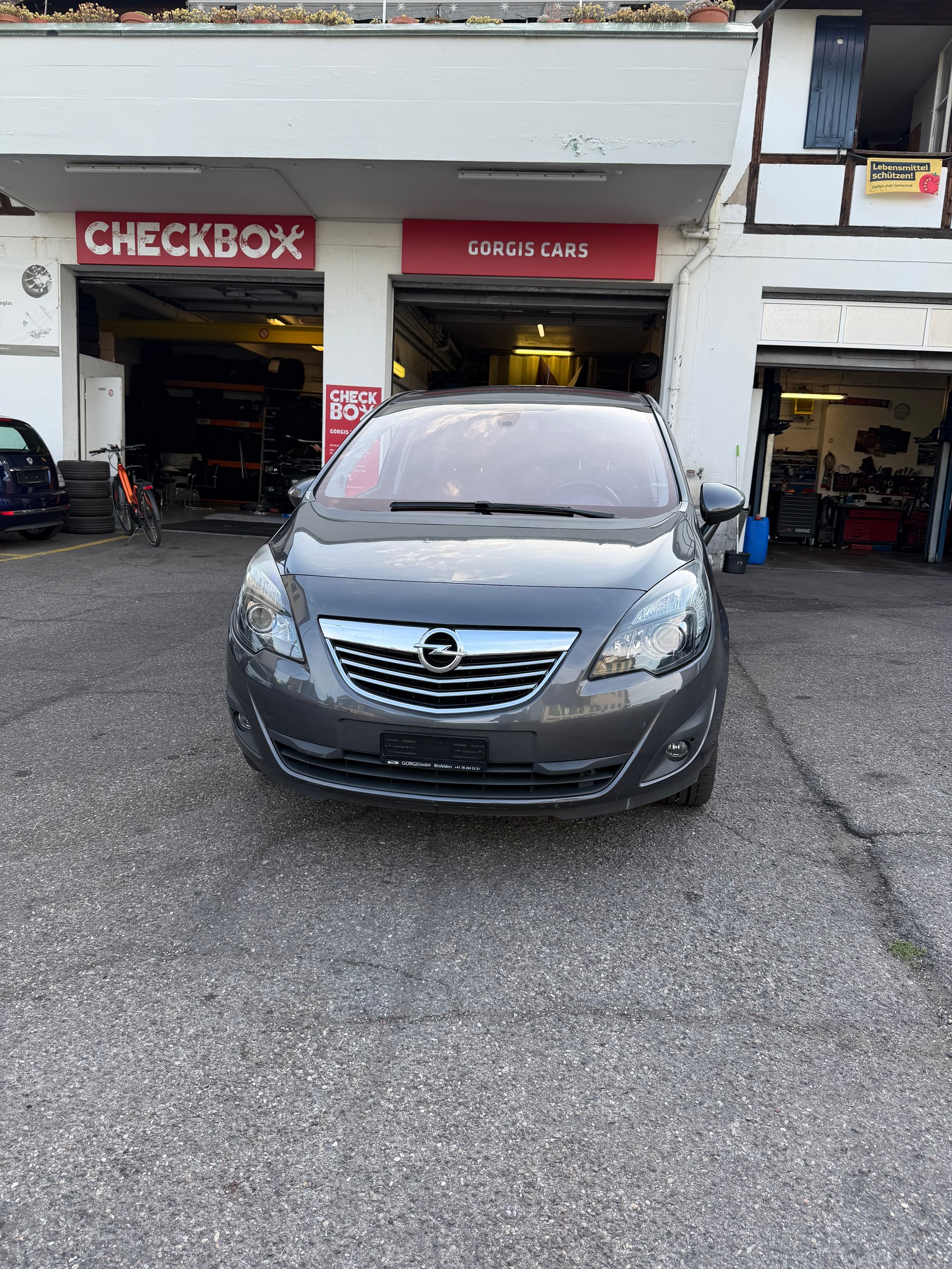 OPEL Meriva 1.4 Turbo Cosmo-image-1