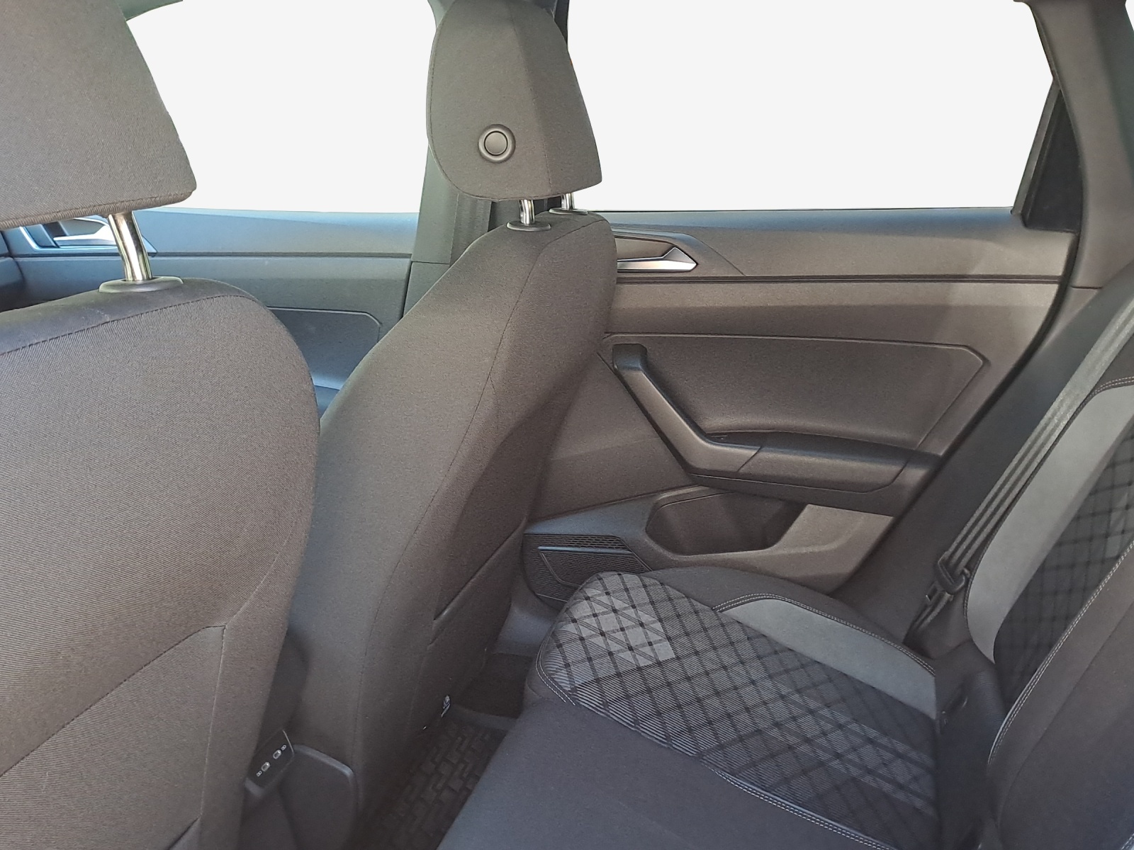 VW Taigo 1.5 TSI R-Line DSG-image-11