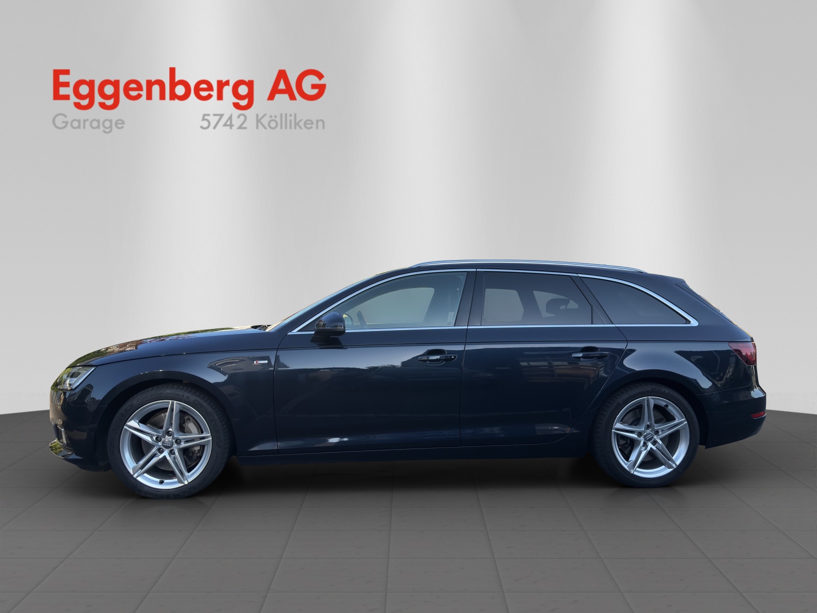 AUDI A4 Avant 2.0 TFSI Sport quattro S-tronic, Mondscheinblau Metallic, 8-fach bereift-showroom-element-1