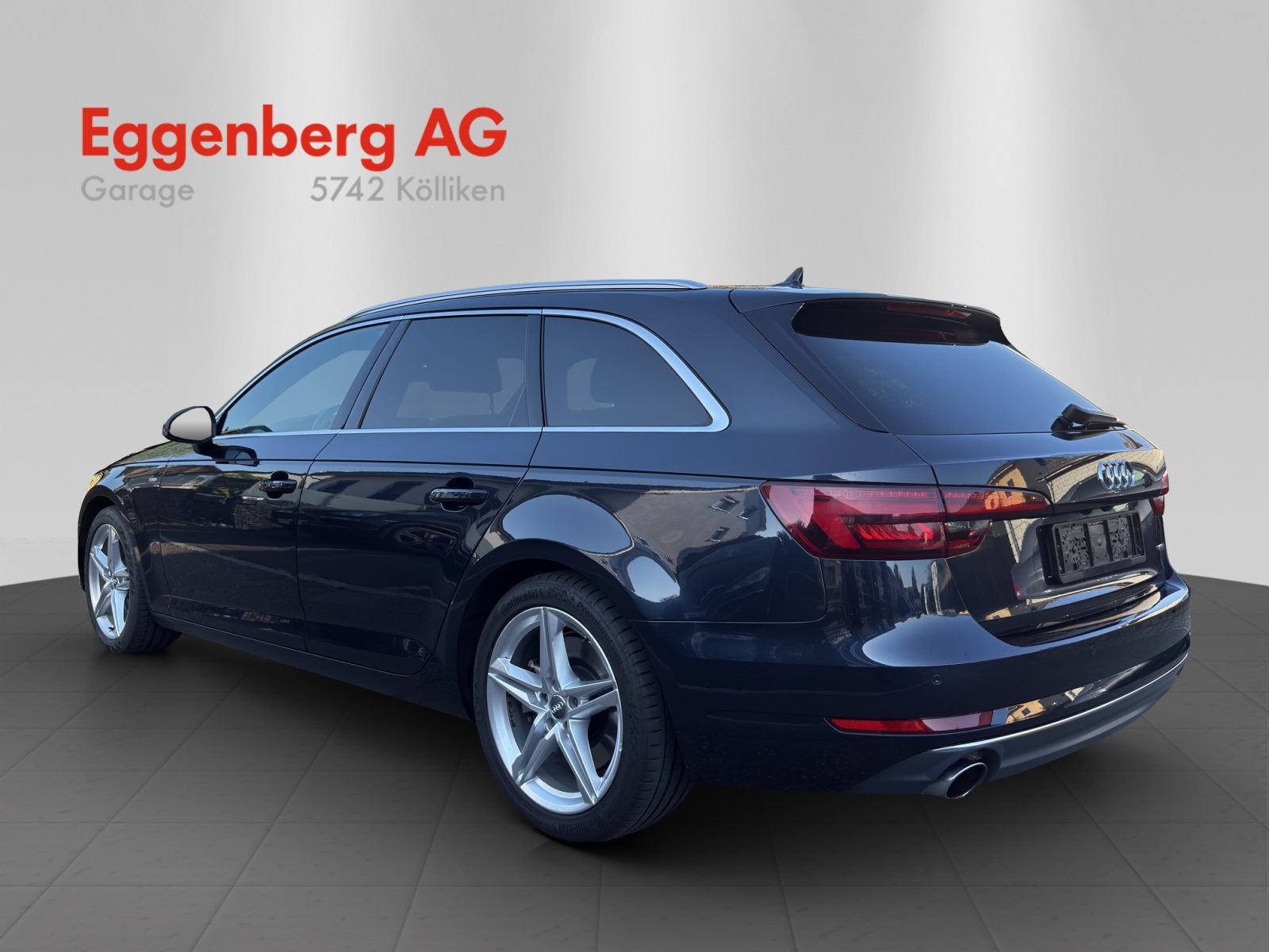 AUDI A4 Avant 2.0 TFSI Sport quattro S-tronic, Mondscheinblau Metallic, 8-fach bereift-showroom-element-2