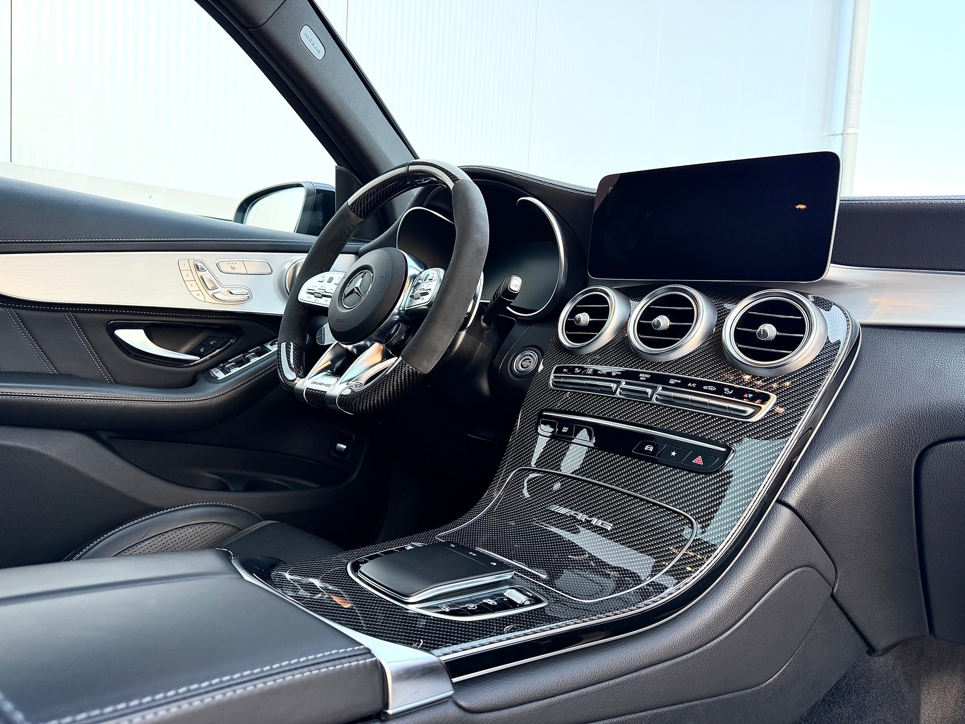 MERCEDES-BENZ GLC 63 S AMG 4m+-image-13