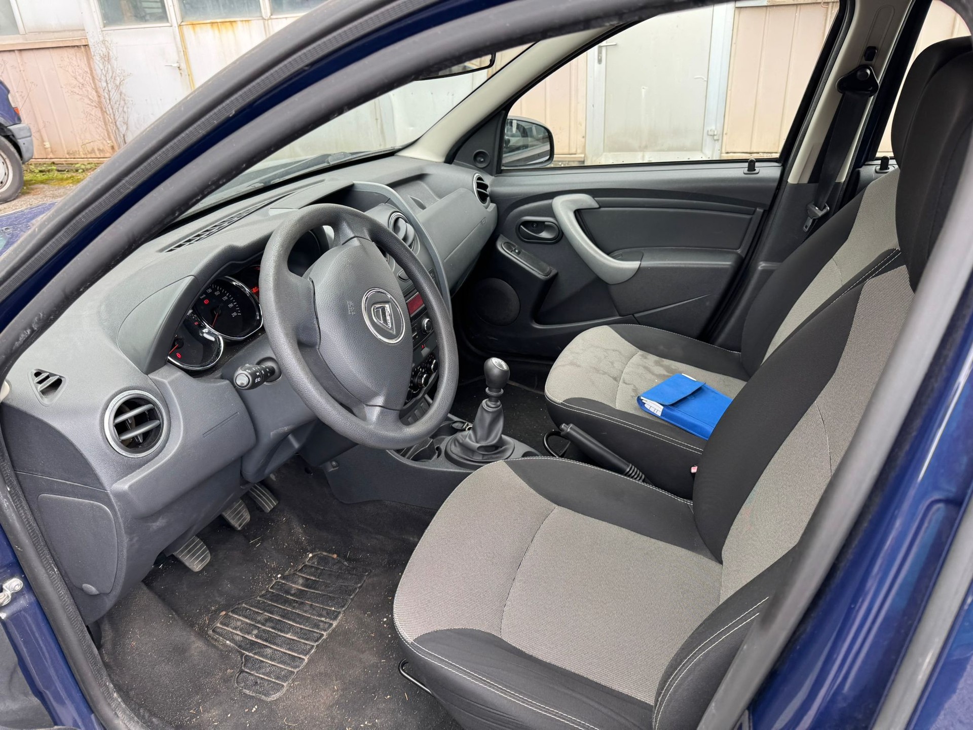 DACIA Duster 1.2 T Ambiance 4x2-image-6