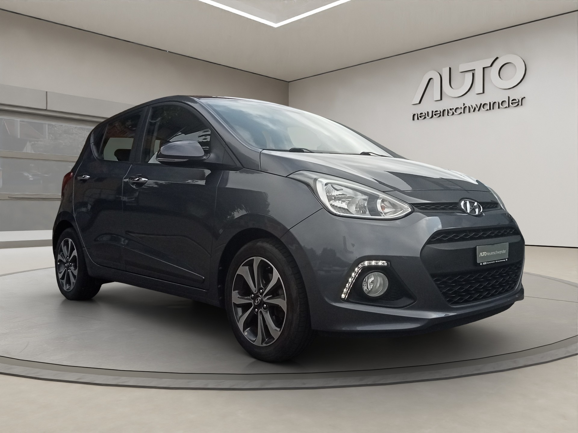 HYUNDAI i10 1.2 Premium-showroom-element-2