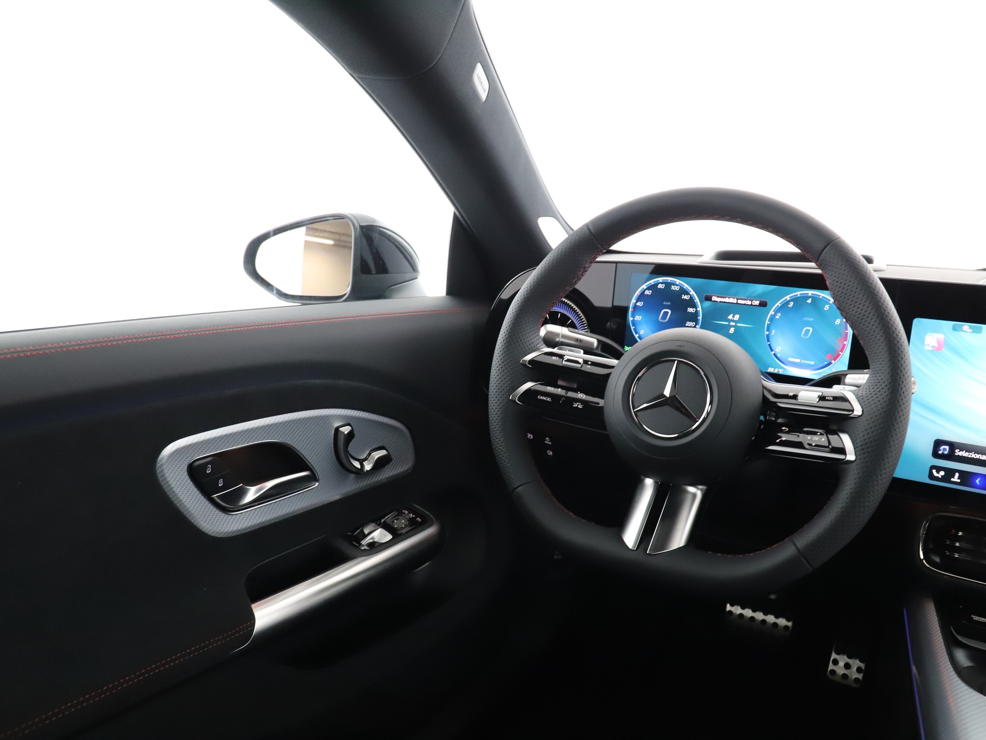MERCEDES-BENZ CLA 220 8G-DCT 4Matic-image-14
