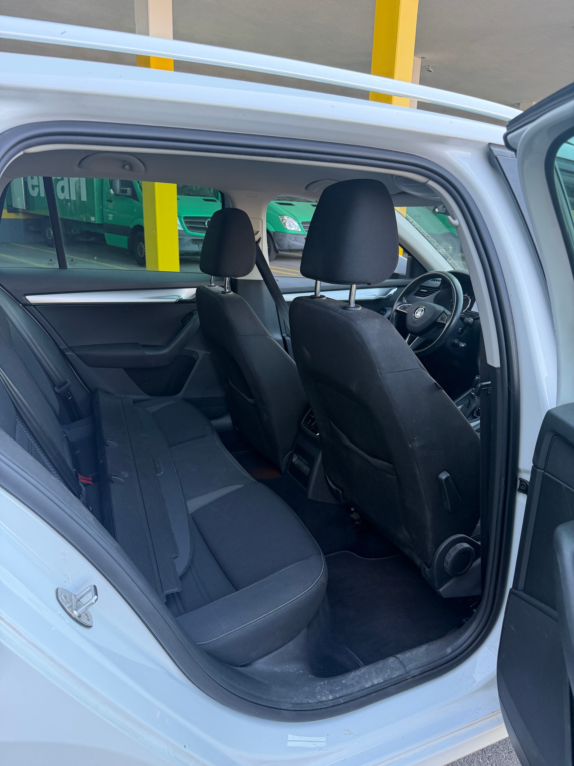 SKODA Octavia Combi 1.4 TSI G-tec Style CNG DSG-image-14