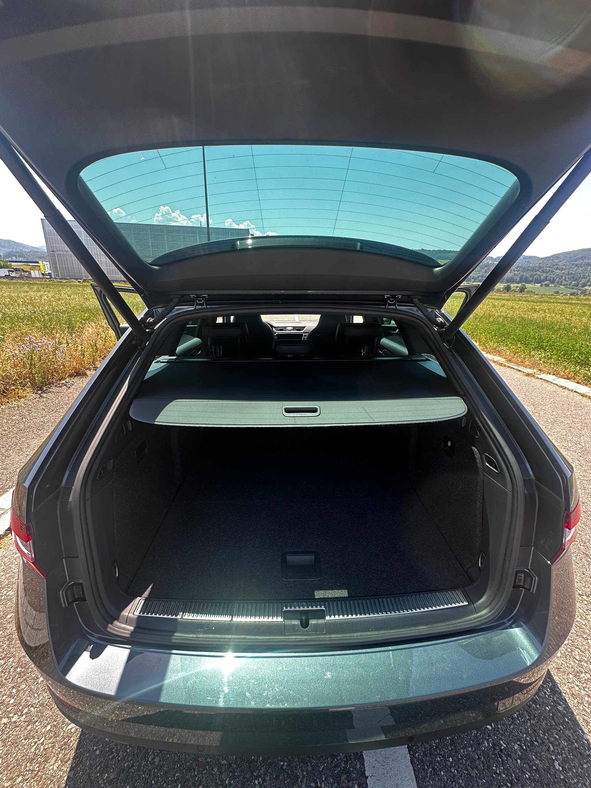 SKODA 2.0 TSI 280 SportLine+ 4x4 DSG-image-6