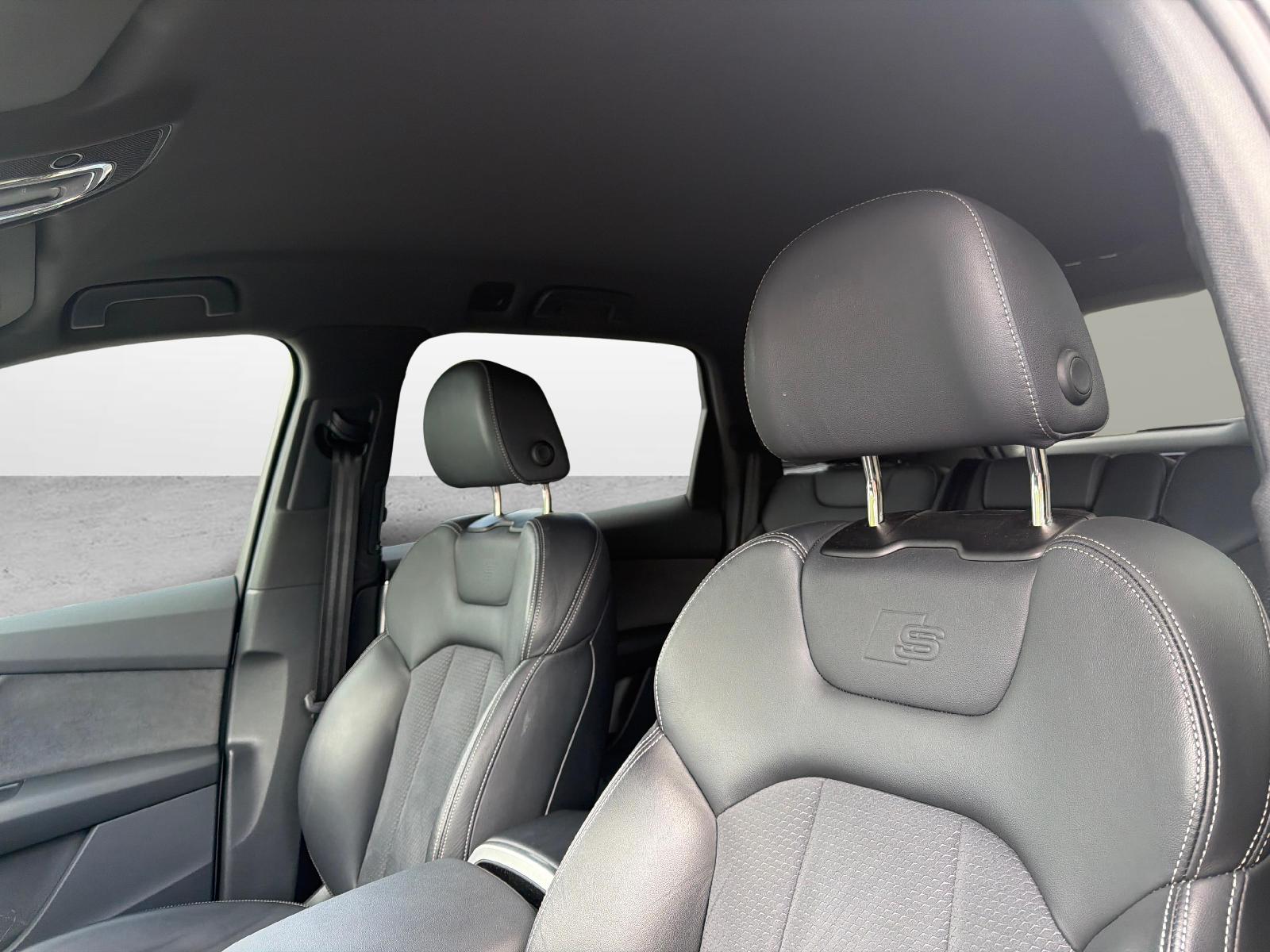 AUDI Q7 3.0 50 TDI S Line quattro T-Tronic-showroom-element-2