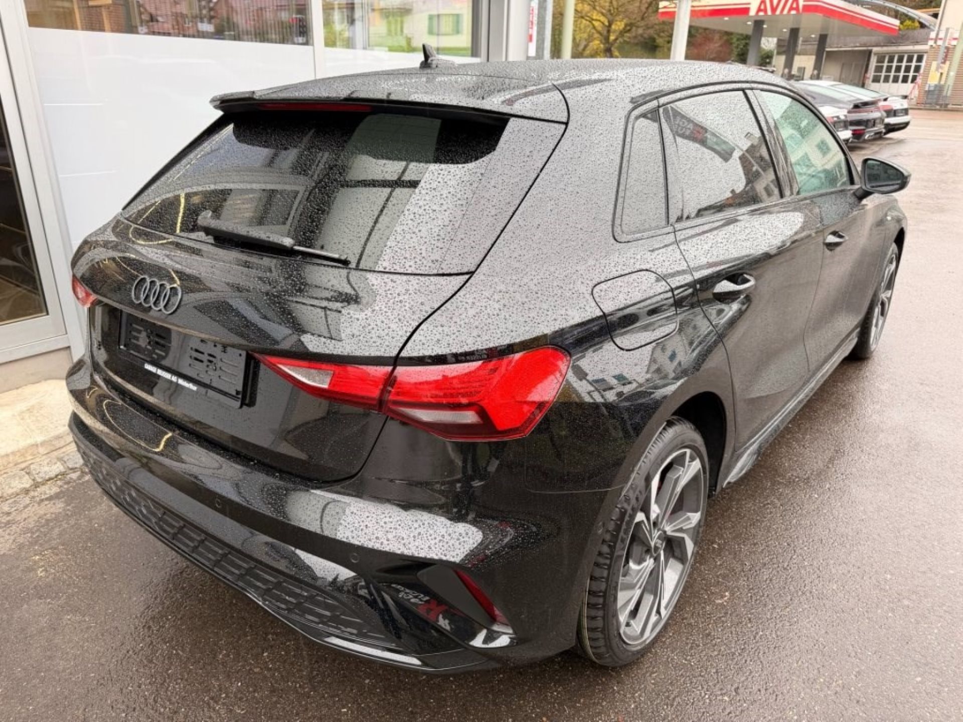 AUDI A3 SPORTBACK 45 TFSI e S LINE *** 140 KM ELETKTRISCHE REICHWEITE & PANORAMAGLASDACH ***-showroom-element-3