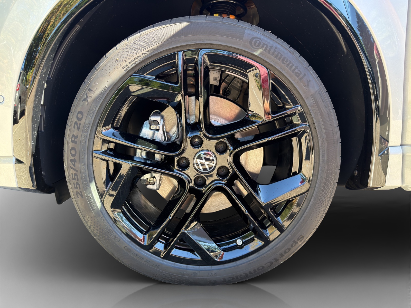 VW Tiguan 2.0 TSI DSG R-Line Plus 4Motion-image-15