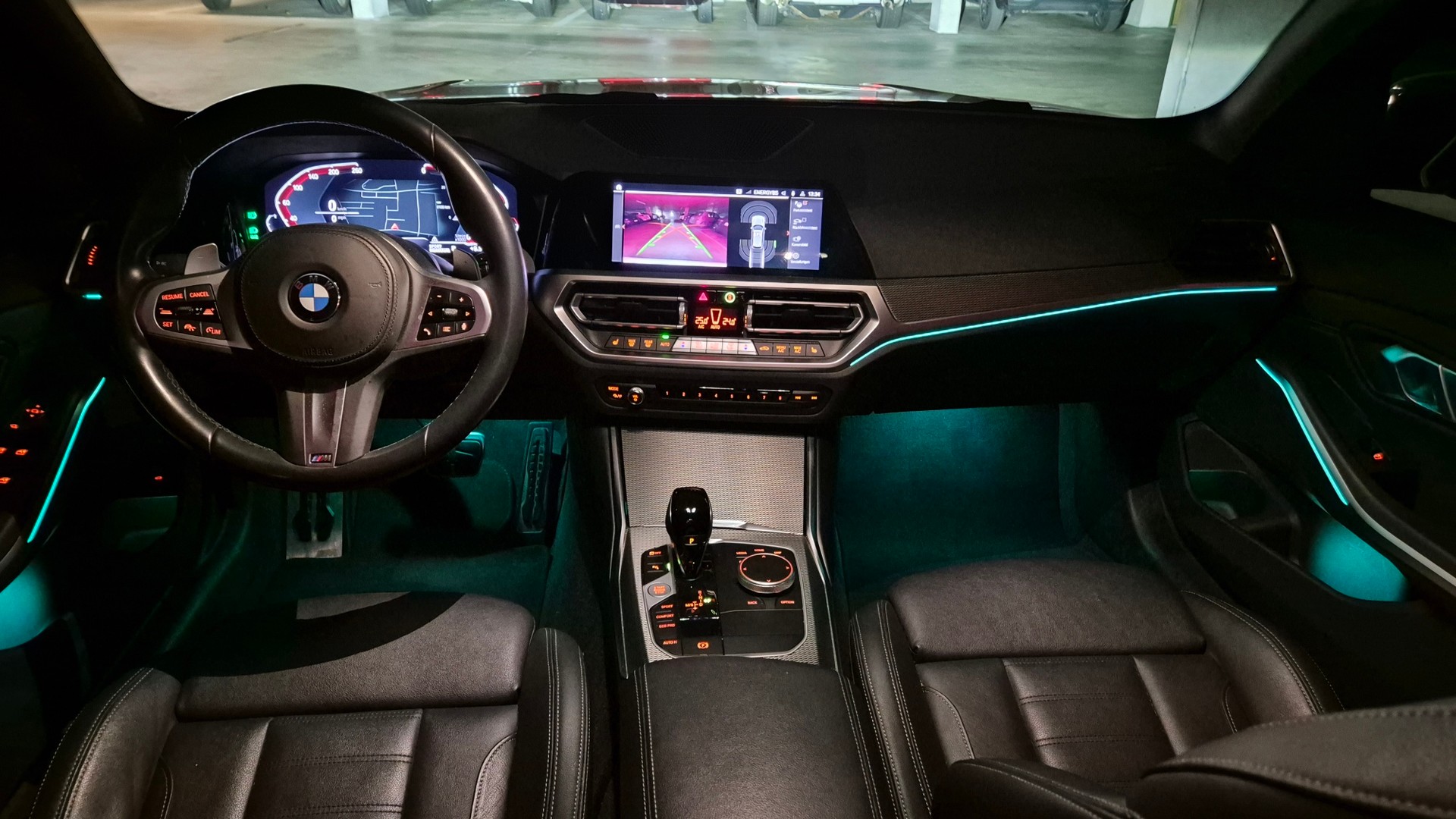 BMW 320d xDrive 48V Touring M-Sport Steptronic-image-5
