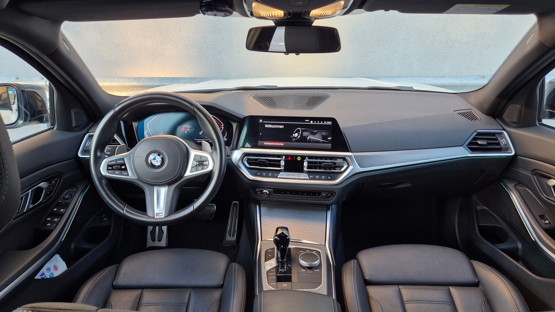 BMW 320d xDrive 48V Touring M-Sport Steptronic-image-3