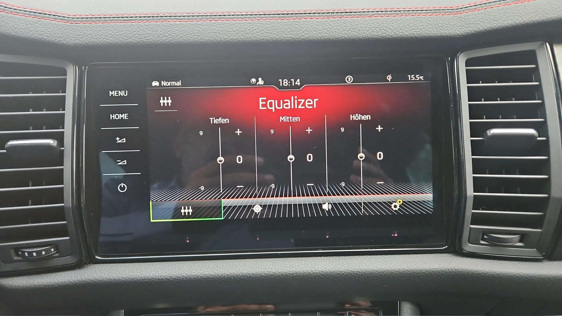 SKODA Kodiaq 2.0 TSI 4x4 RS mit AHK & Panoramadach + Standheizung-image-28