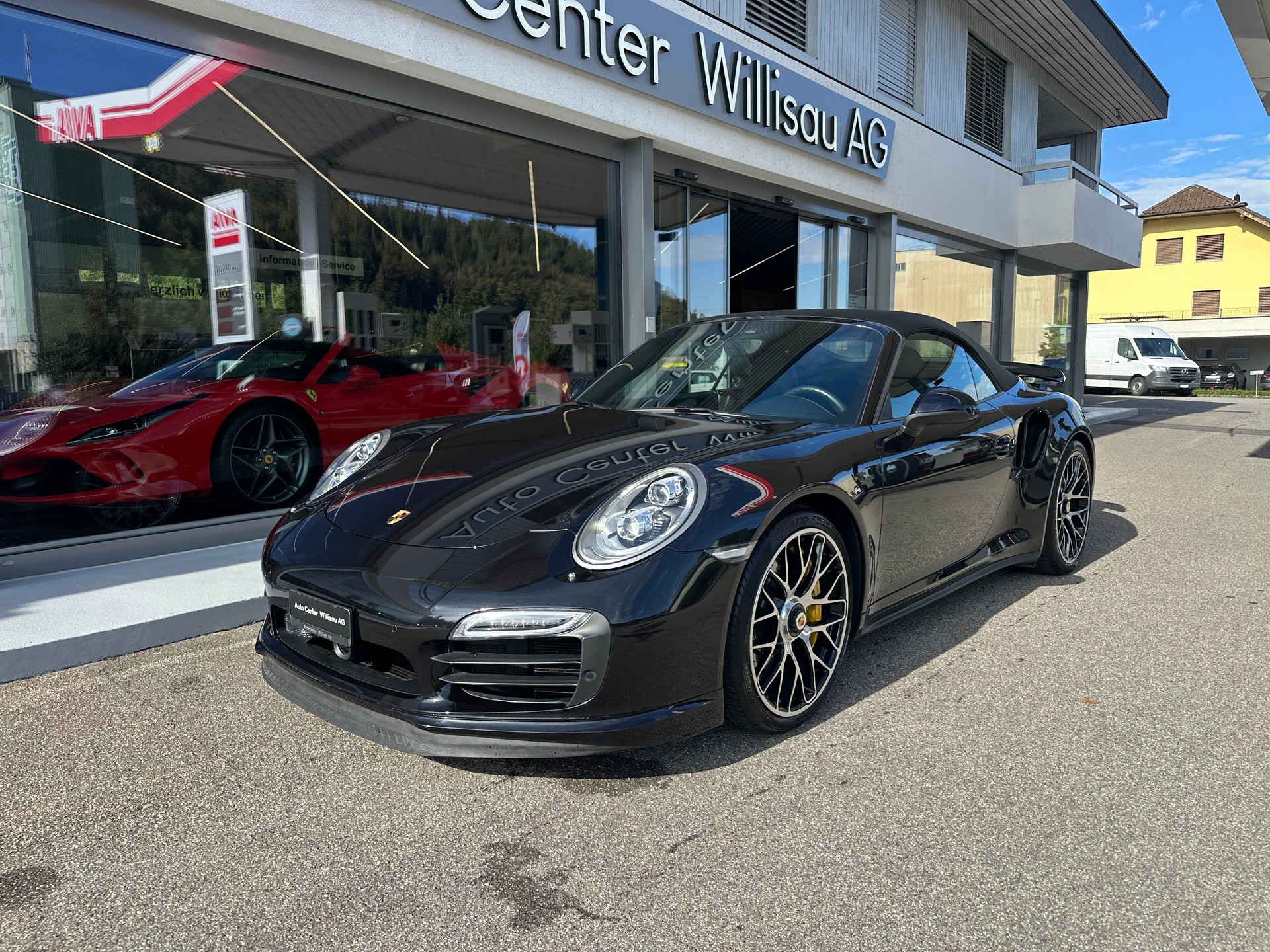 PORSCHE 911 Turbo S Cabrio PDK-showroom-element-2