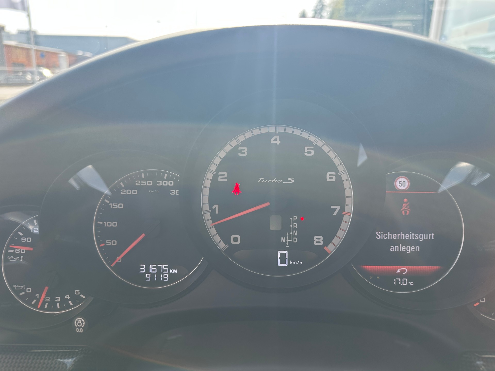 PORSCHE 911 Turbo S Cabrio PDK-image-22