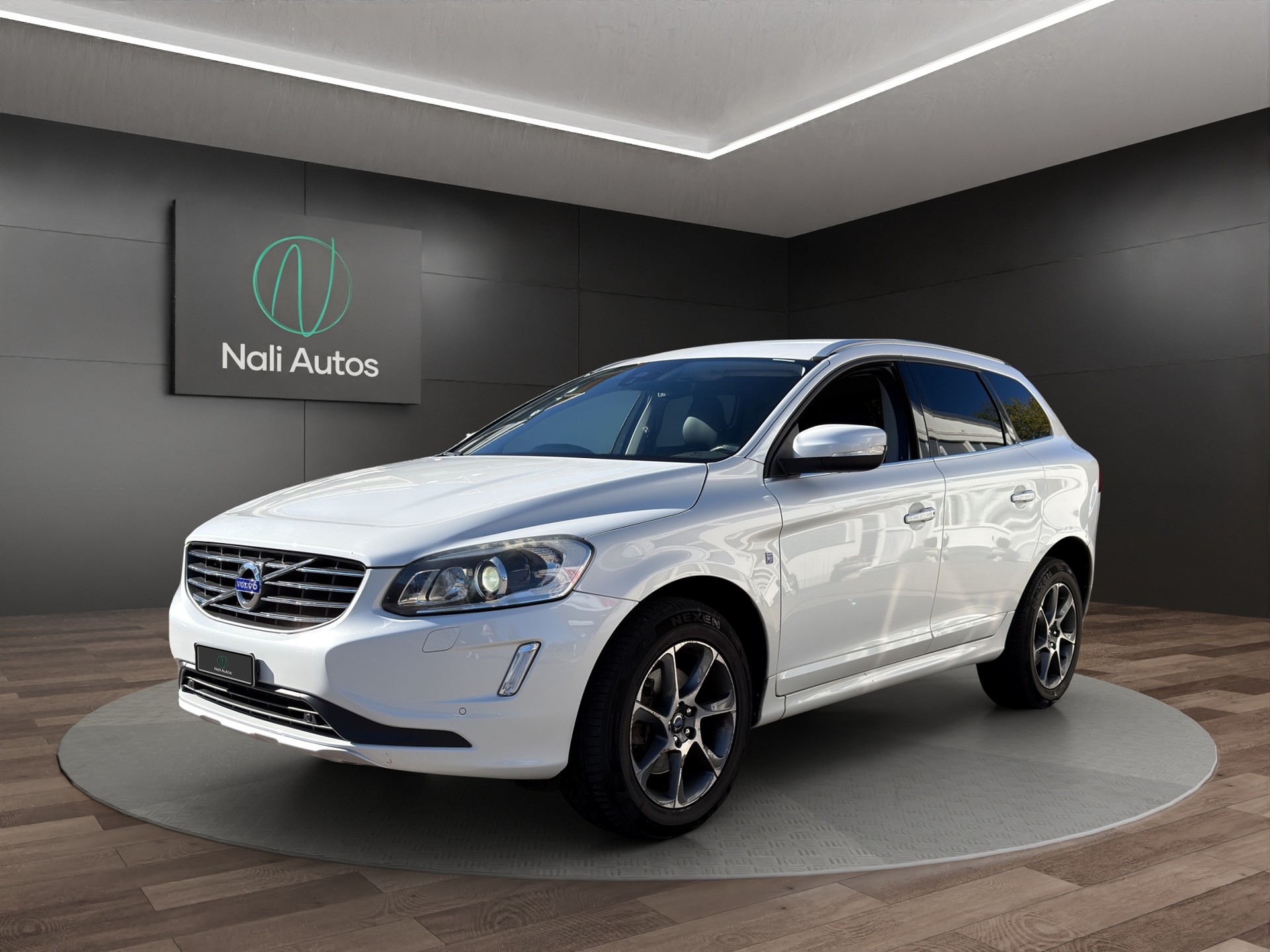 VOLVO XC60 T5 AWD OceanRace Geartronic-showroom-element-1