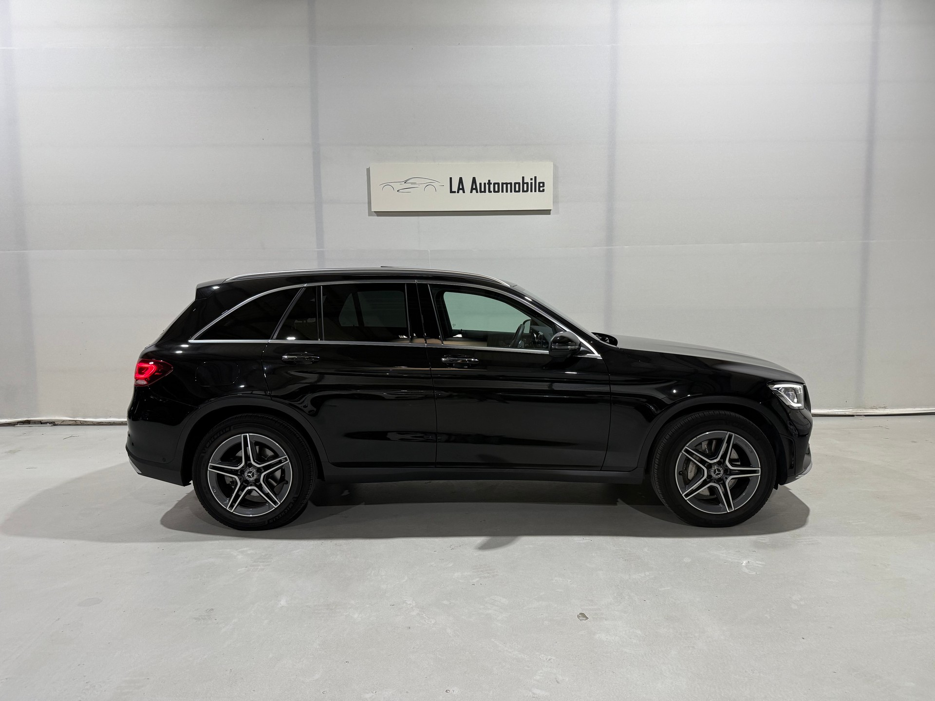 MERCEDES-BENZ GLC 220 d AMG Line 4Matic 9G-Tronic CH-Fahrzeug-image-6