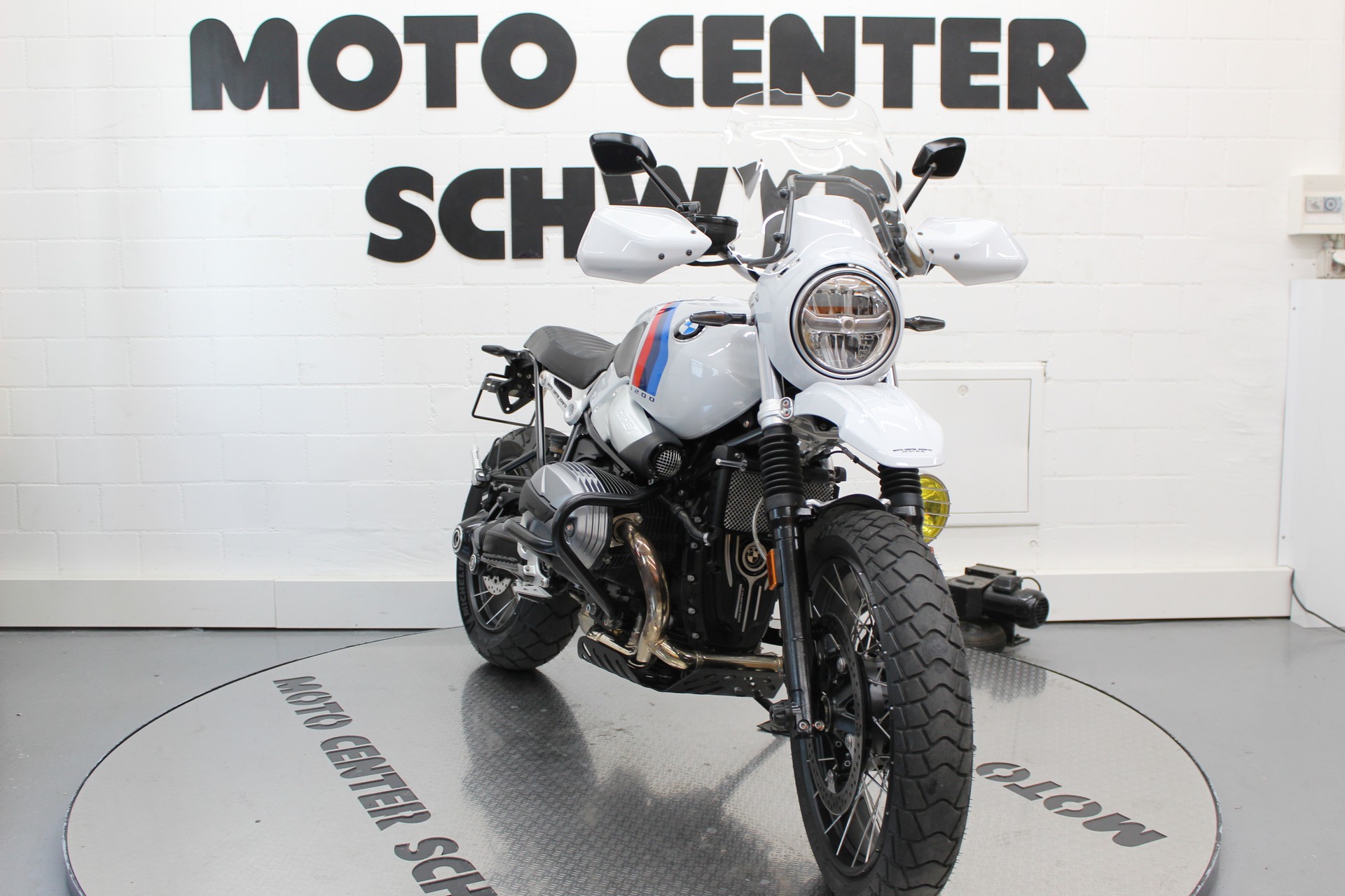 BMW R nineT Urban G/S-image-2