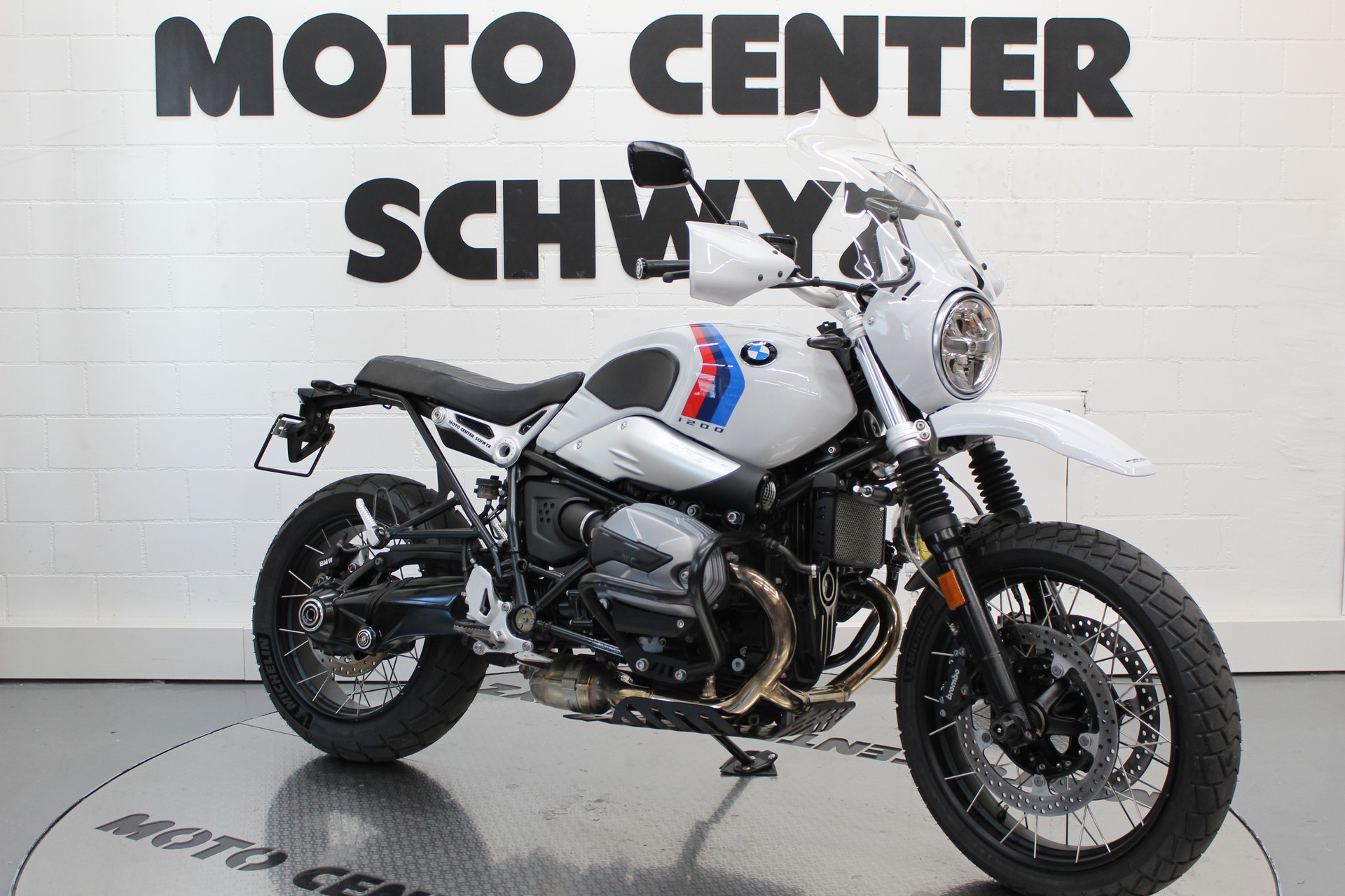 BMW R nineT Urban G/S-image-1