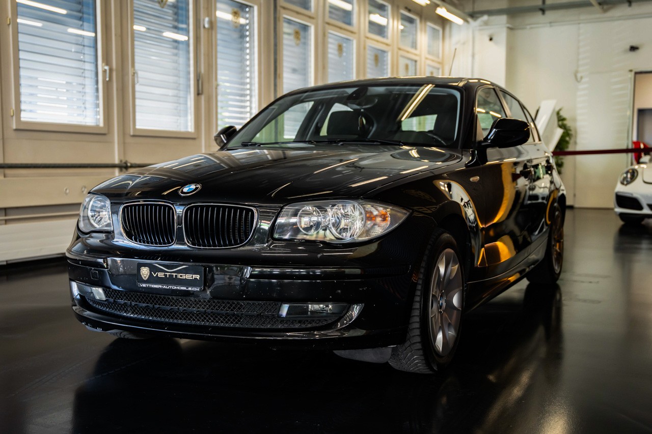 BMW 118d AccessPlus-showroom-element-2