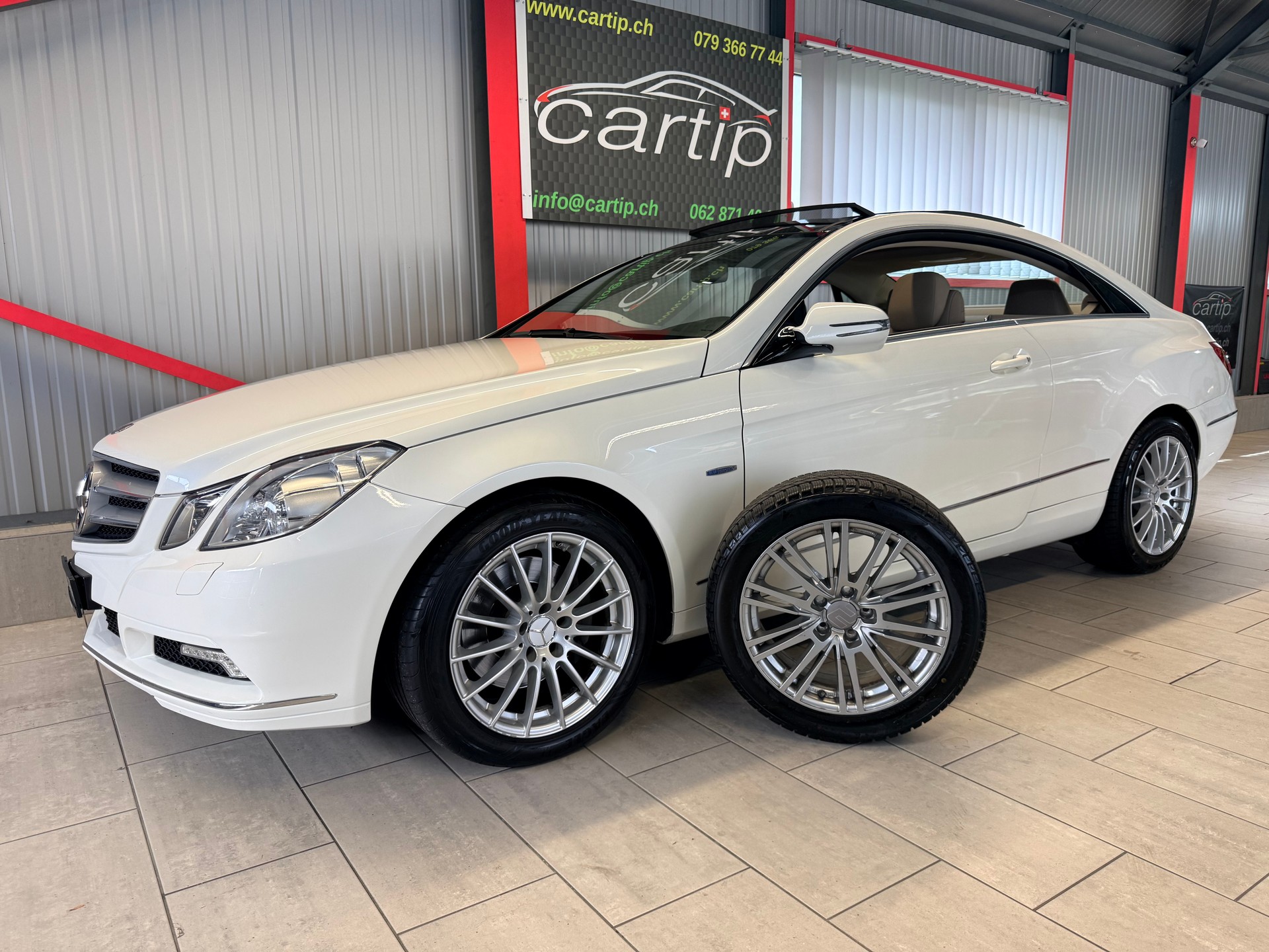 MERCEDES-BENZ E 350 CGI BlueEfficiency 7G-Tronic