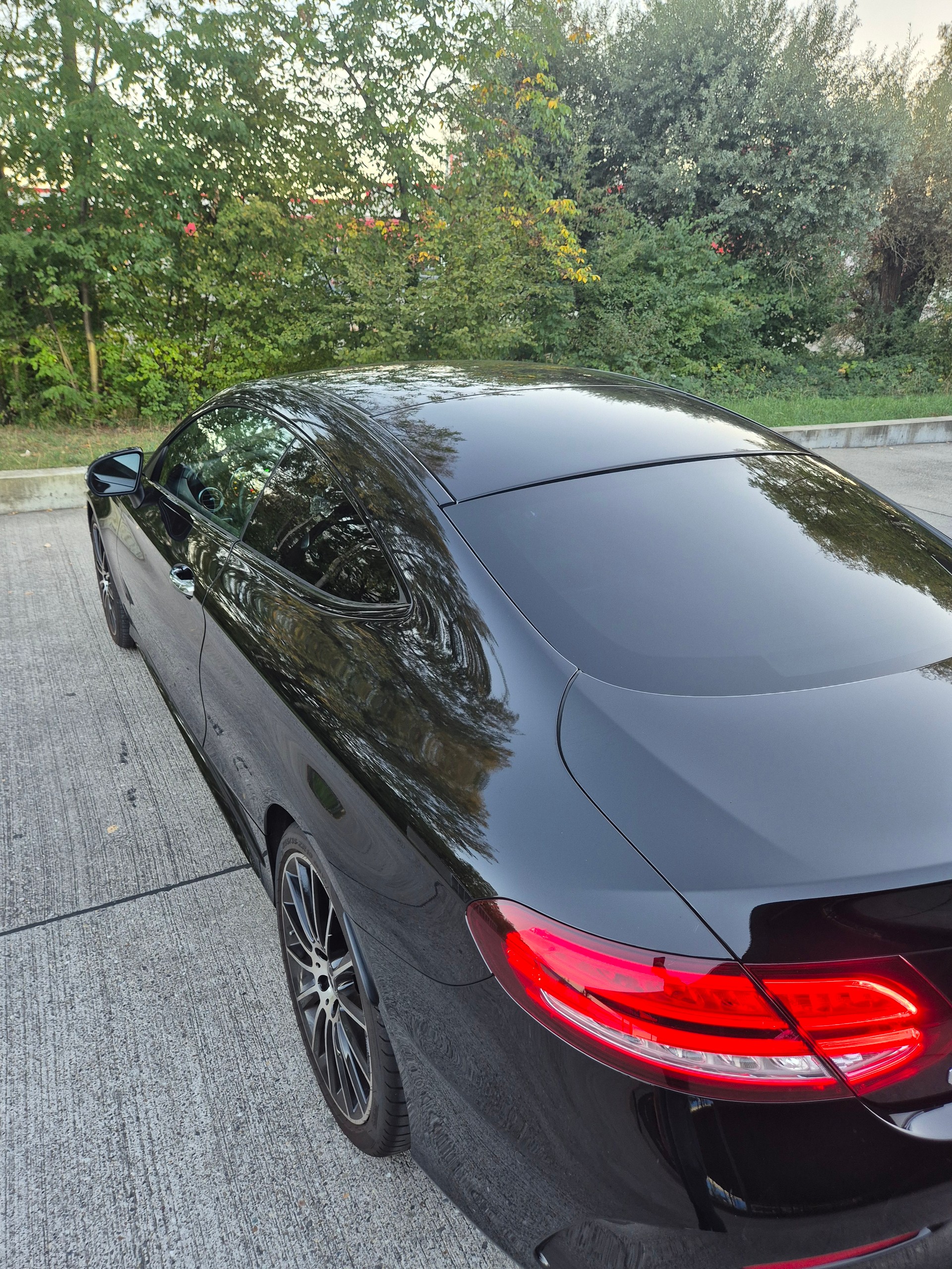 MERCEDES-BENZ C 300 AMG Line 4matic-image-7