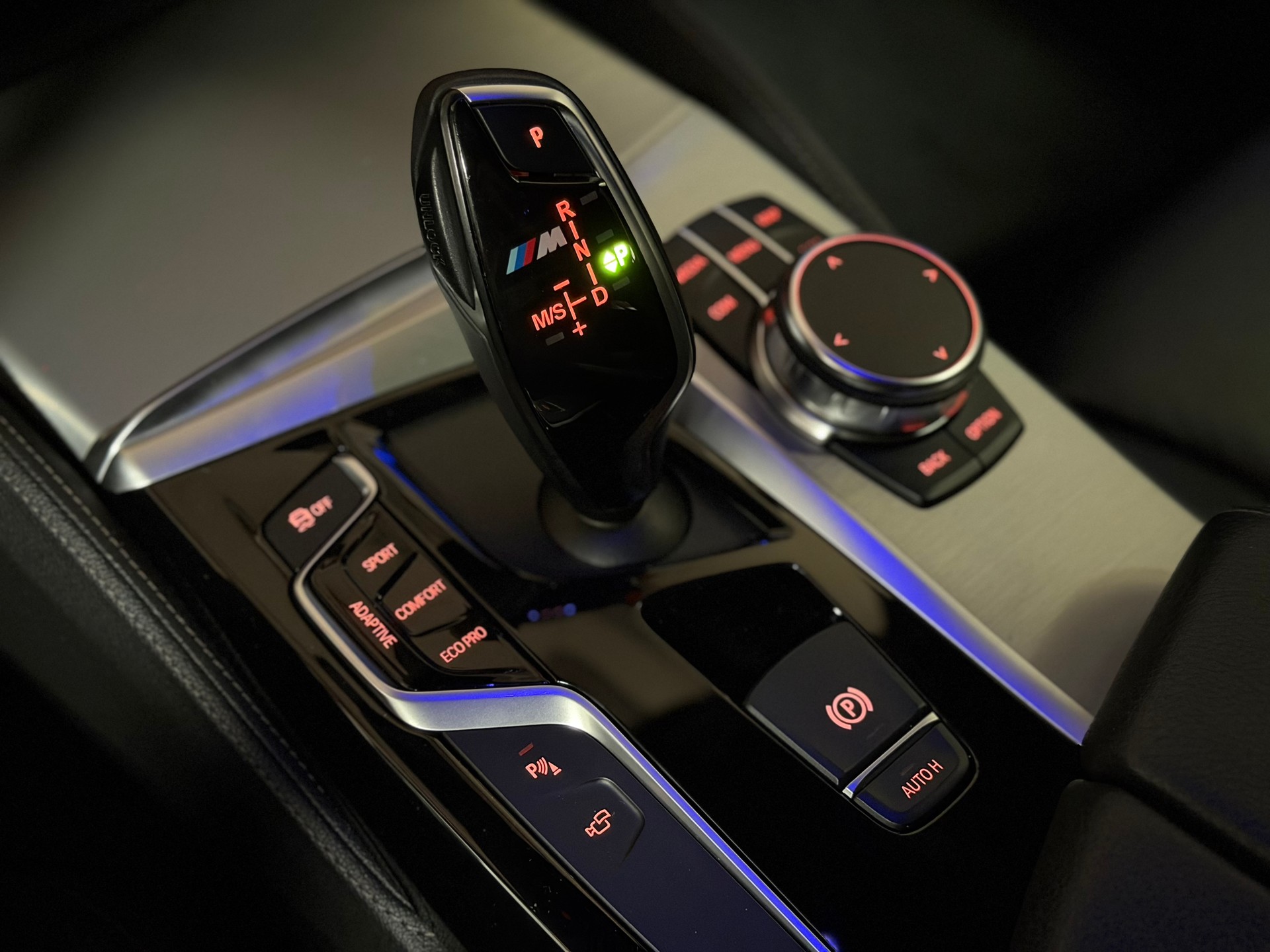 BMW 530i xDrive Touring Steptronic-image-29