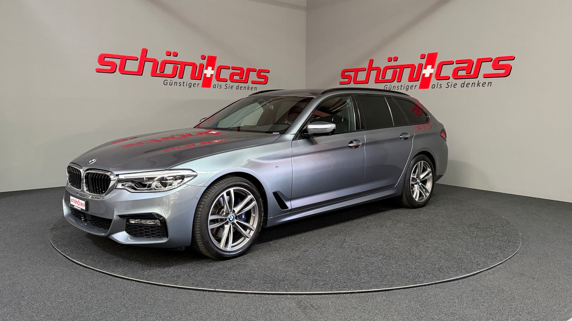 BMW 530i xDrive Touring Steptronic-showroom-element-2