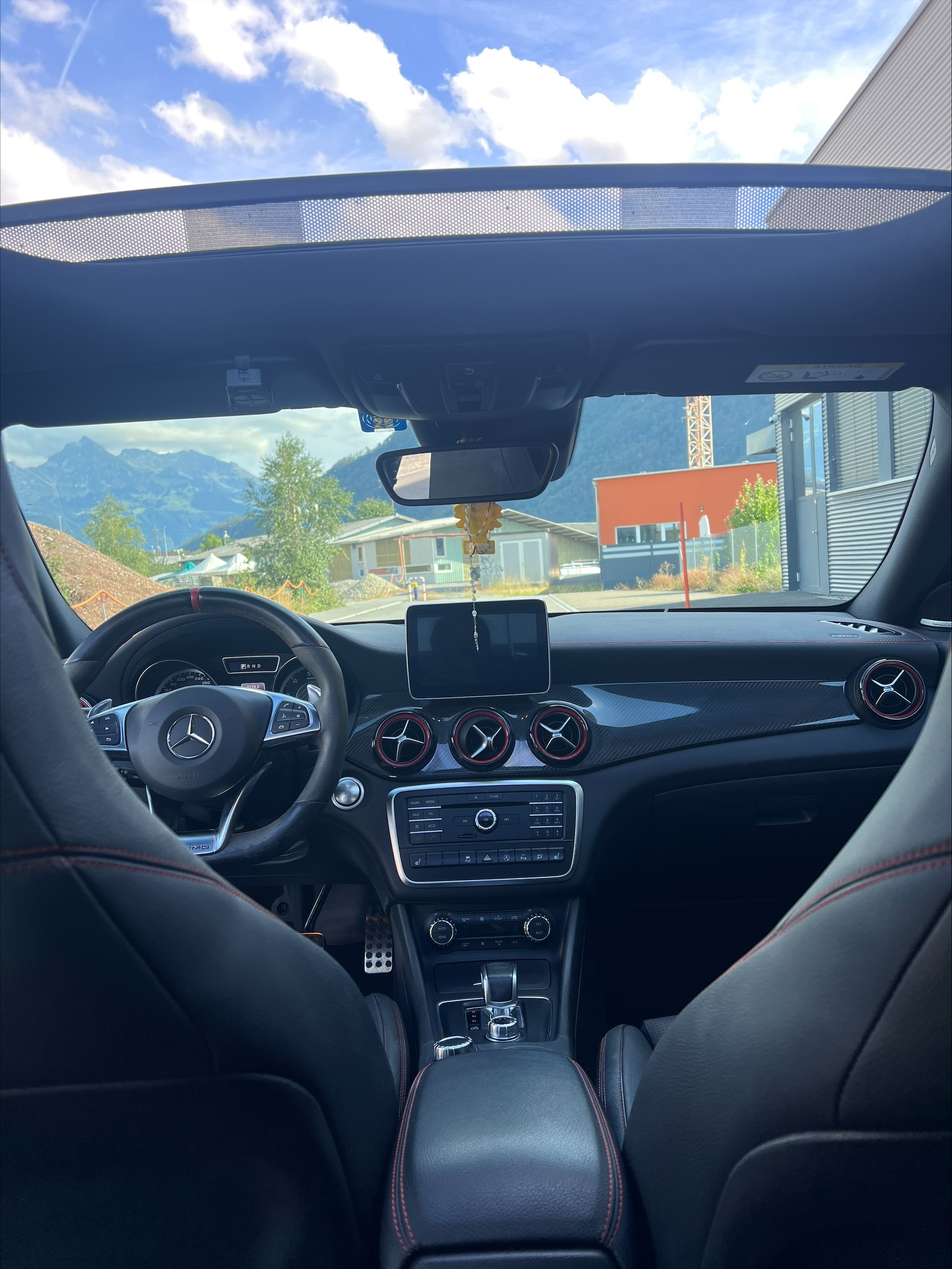 MERCEDES-BENZ CLA 45 AMG 4m-image-7