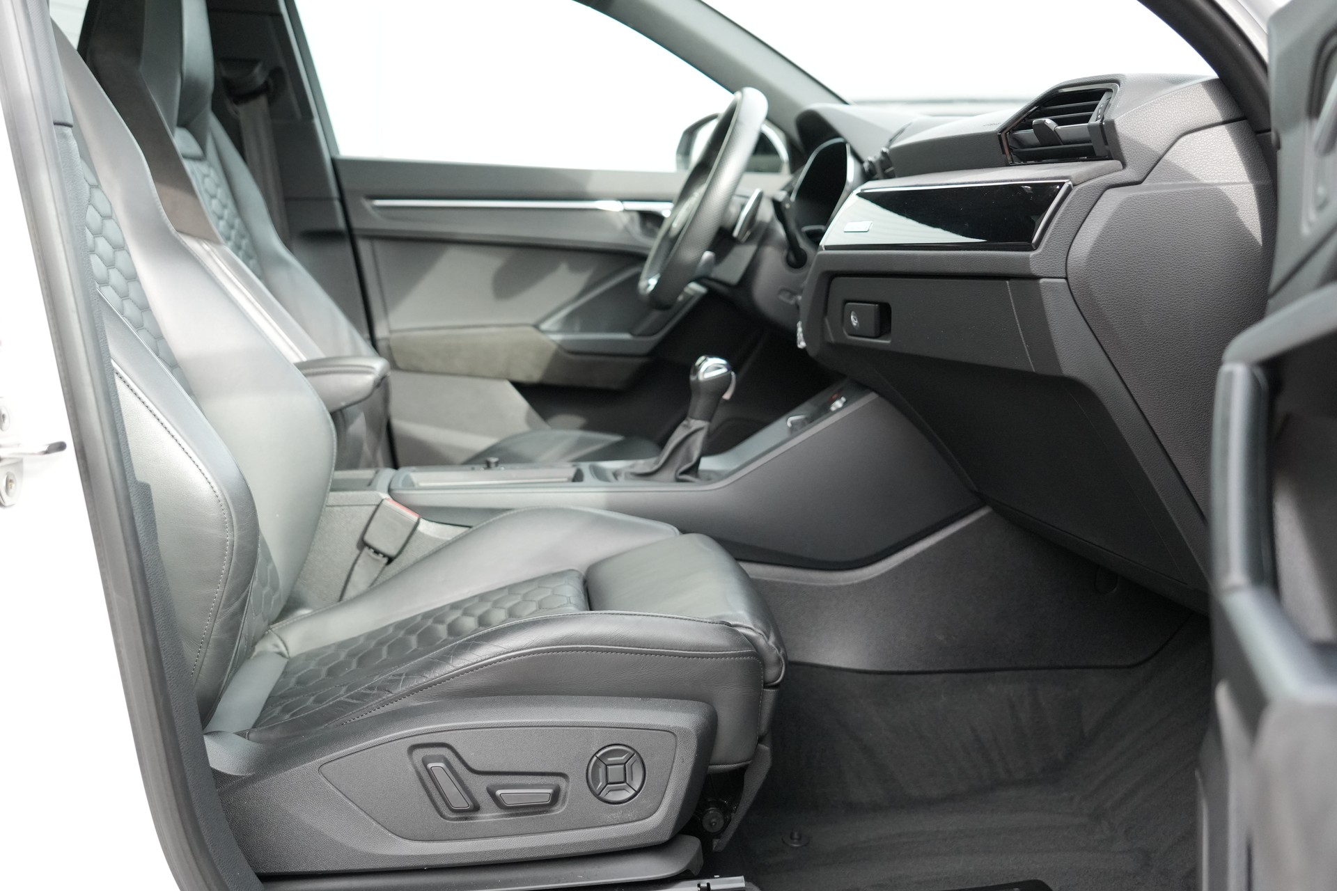 AUDI RS Q3 Sportback quattro S tronic (CH)-image-15