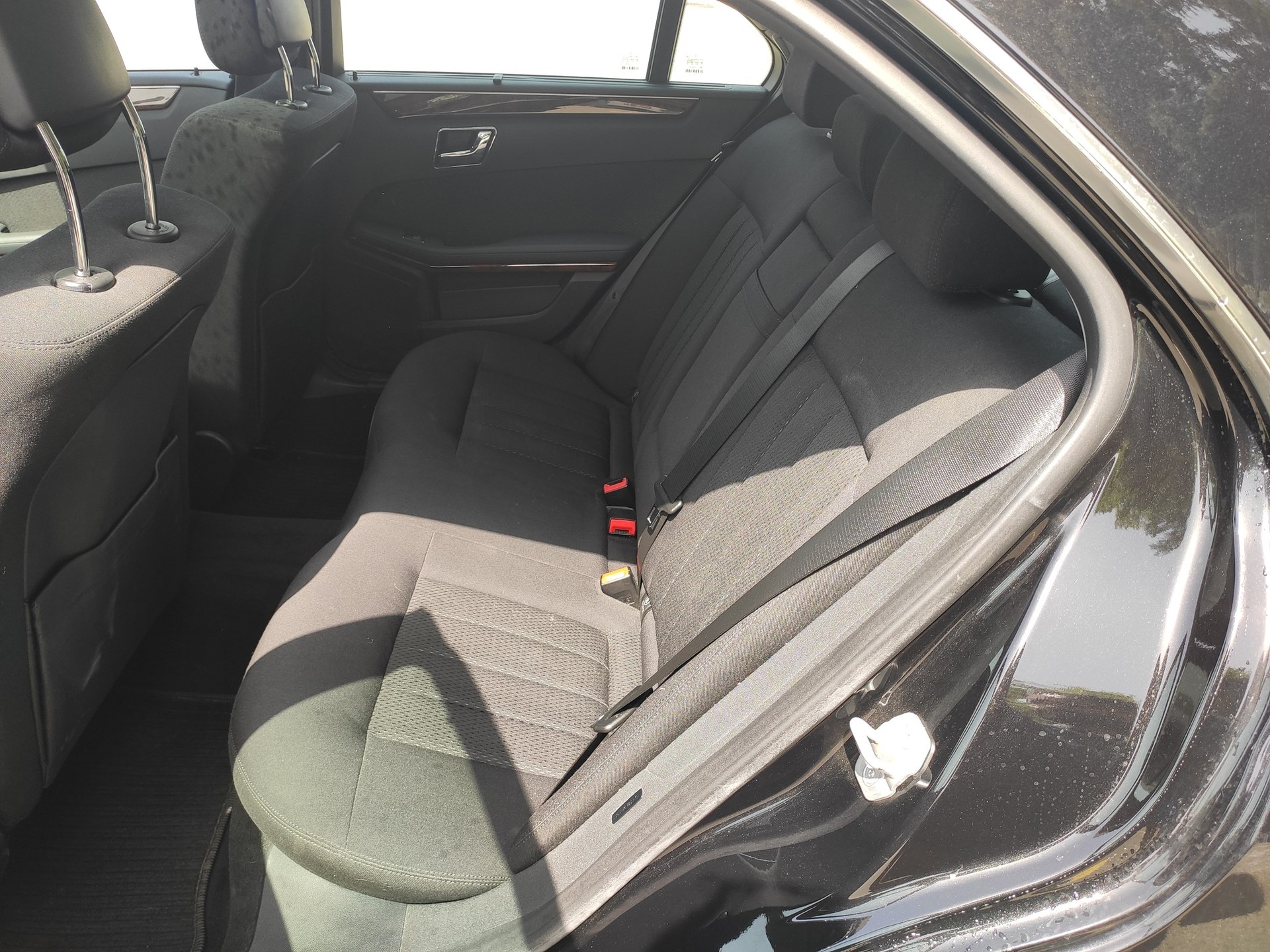MERCEDES-BENZ E 250 CDI BlueEfficiency Elégance Automatic-image-5