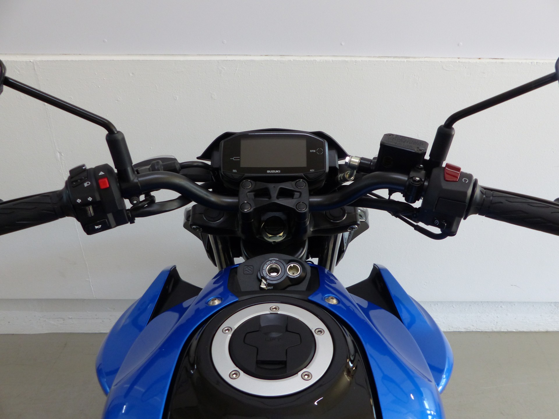 SUZUKI GSX-S 125 ABS-image-14