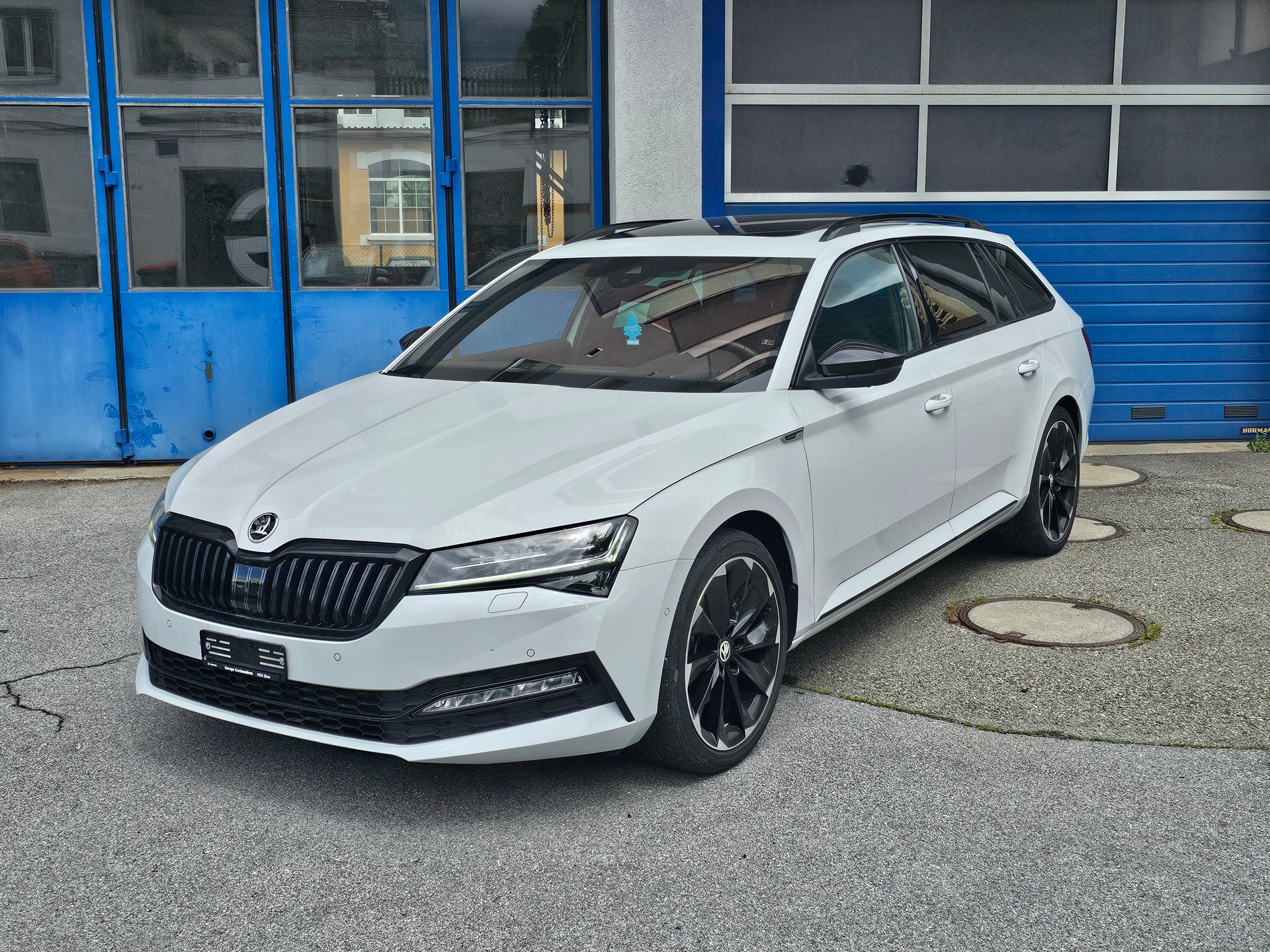 SKODA Superb Combi 2.0 TDi SportLine 4x4 DSG