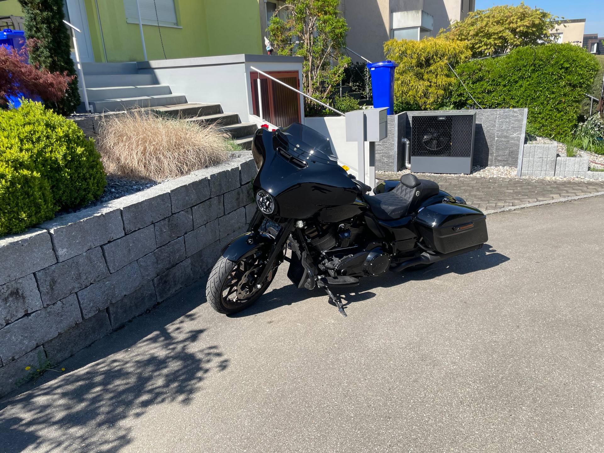 HARLEY-DAVIDSON FLHXST Street Glide ST 117-image-1