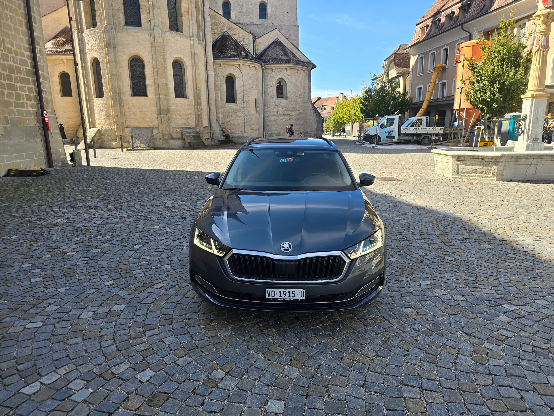 SKODA Octavia Combi 1.0 TSI mHEV DSG Ambition-image-9