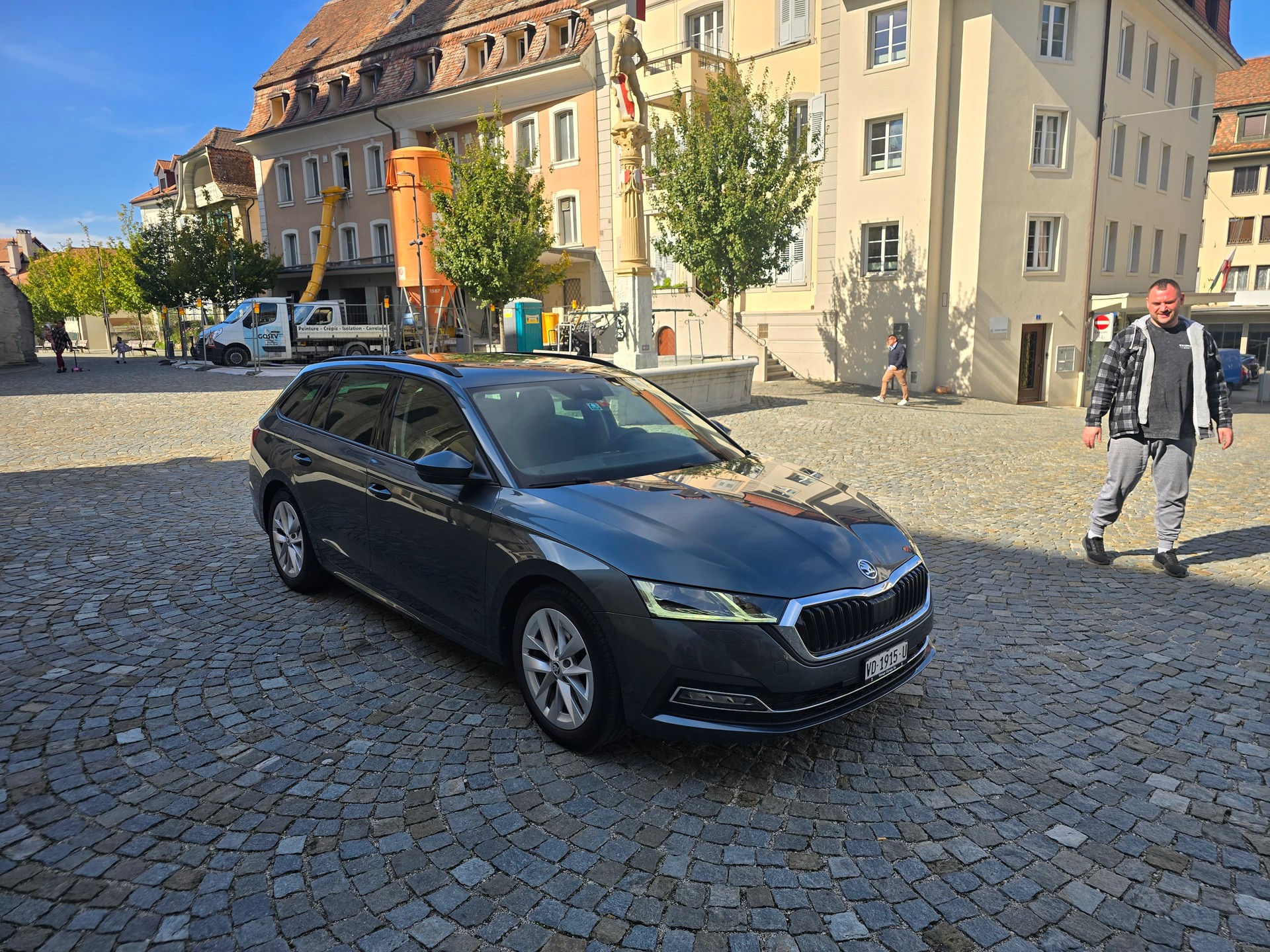 SKODA Octavia Combi 1.0 TSI mHEV DSG Ambition-image-8