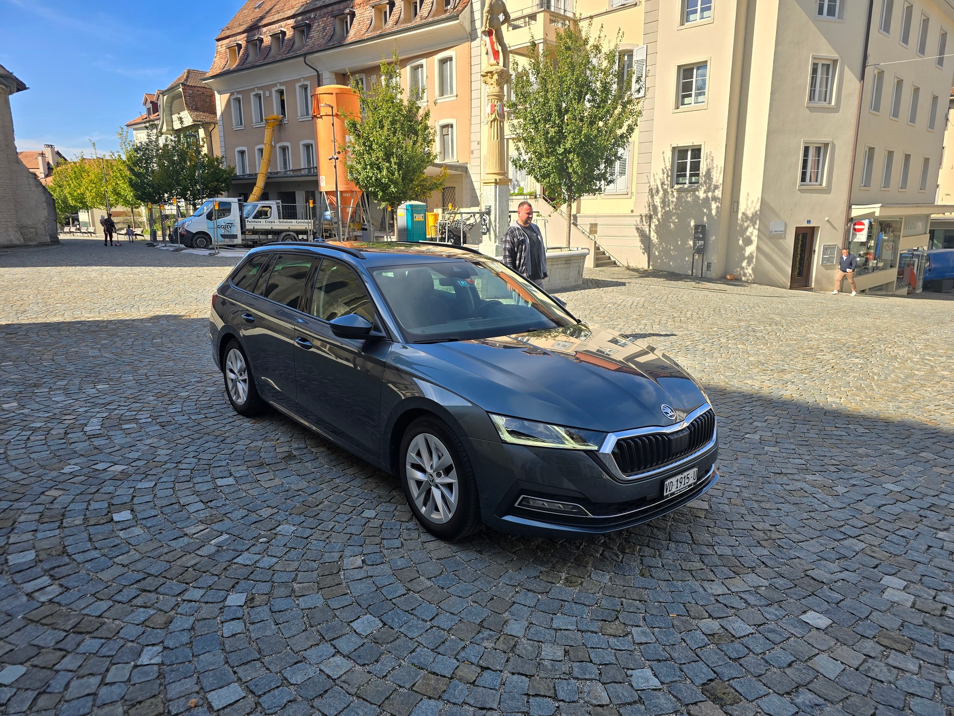 SKODA Octavia Combi 1.0 TSI mHEV DSG Ambition-image-6