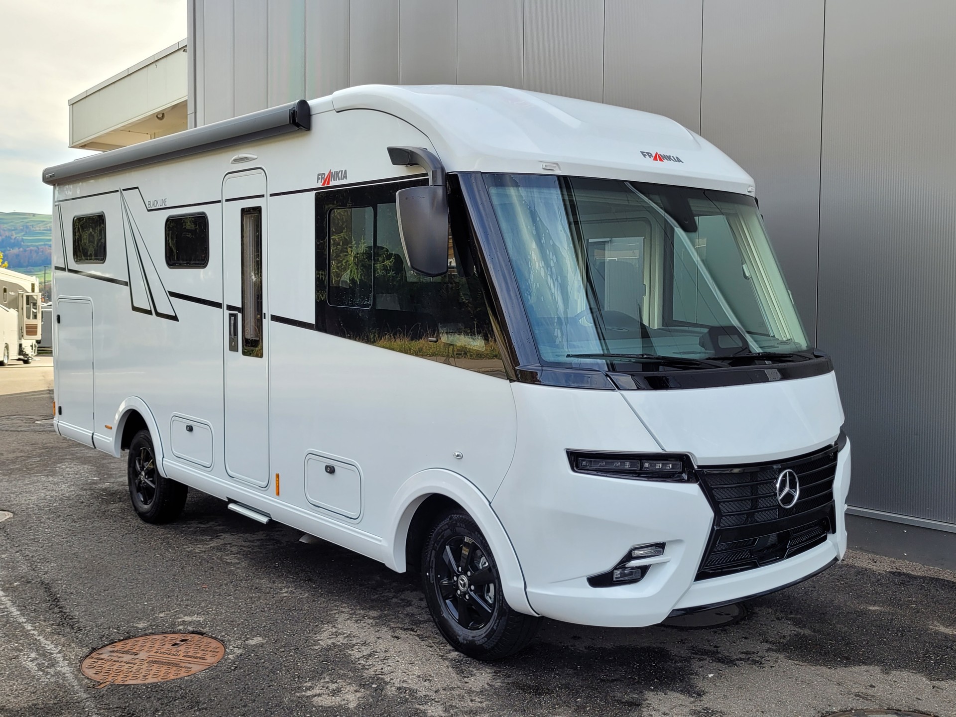 FRANKIA Frankia NEO MI 7 GDK BLACK LINE